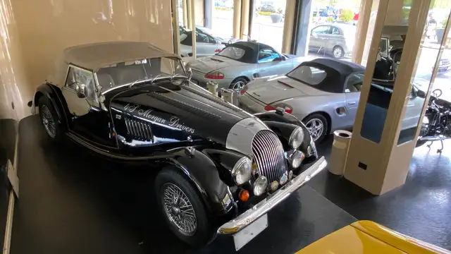 Morgan 4/4 2 seater  5 M * Italiana uniprò *