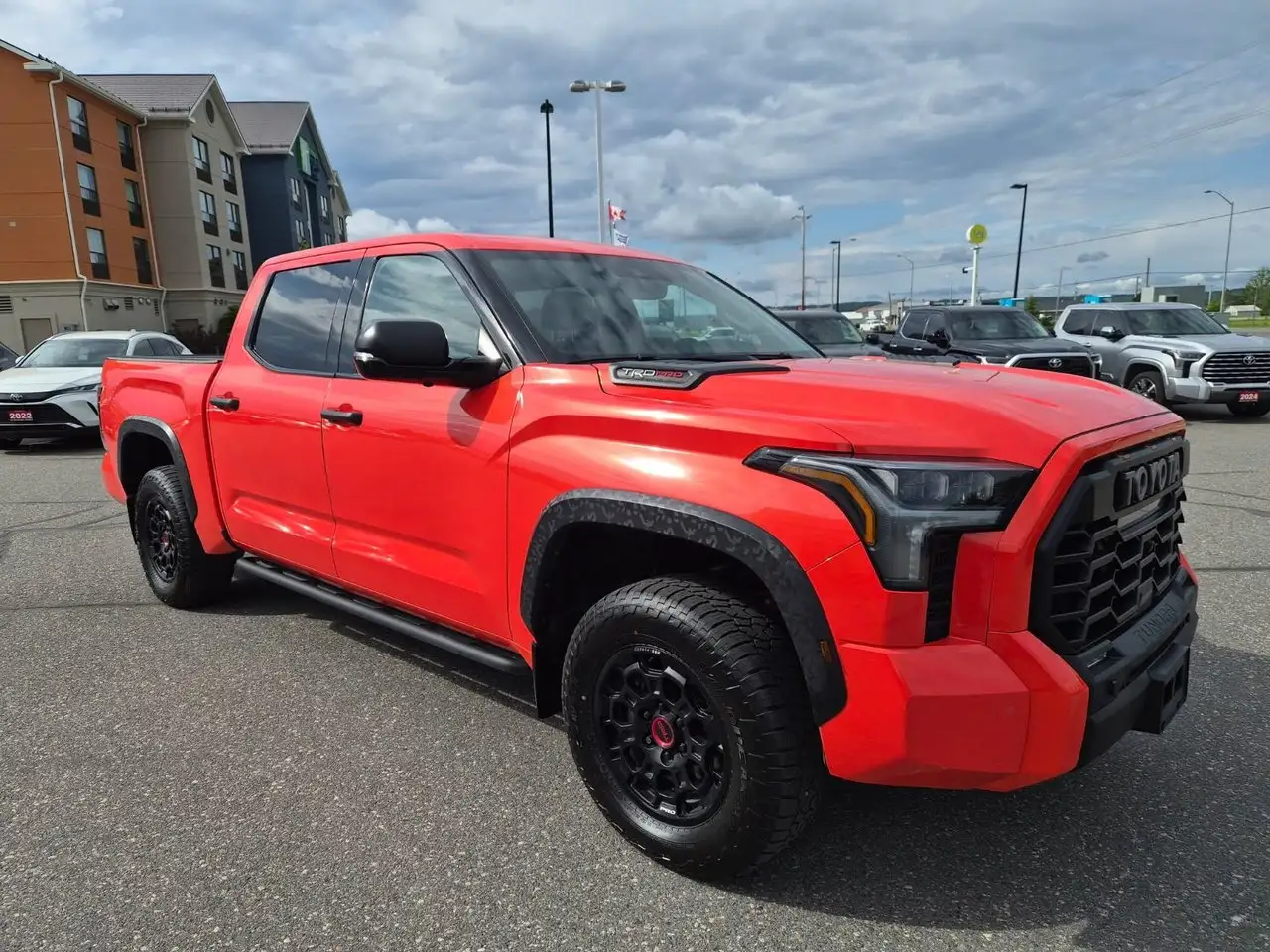Toyota Tundra снимка Toyota Tundra