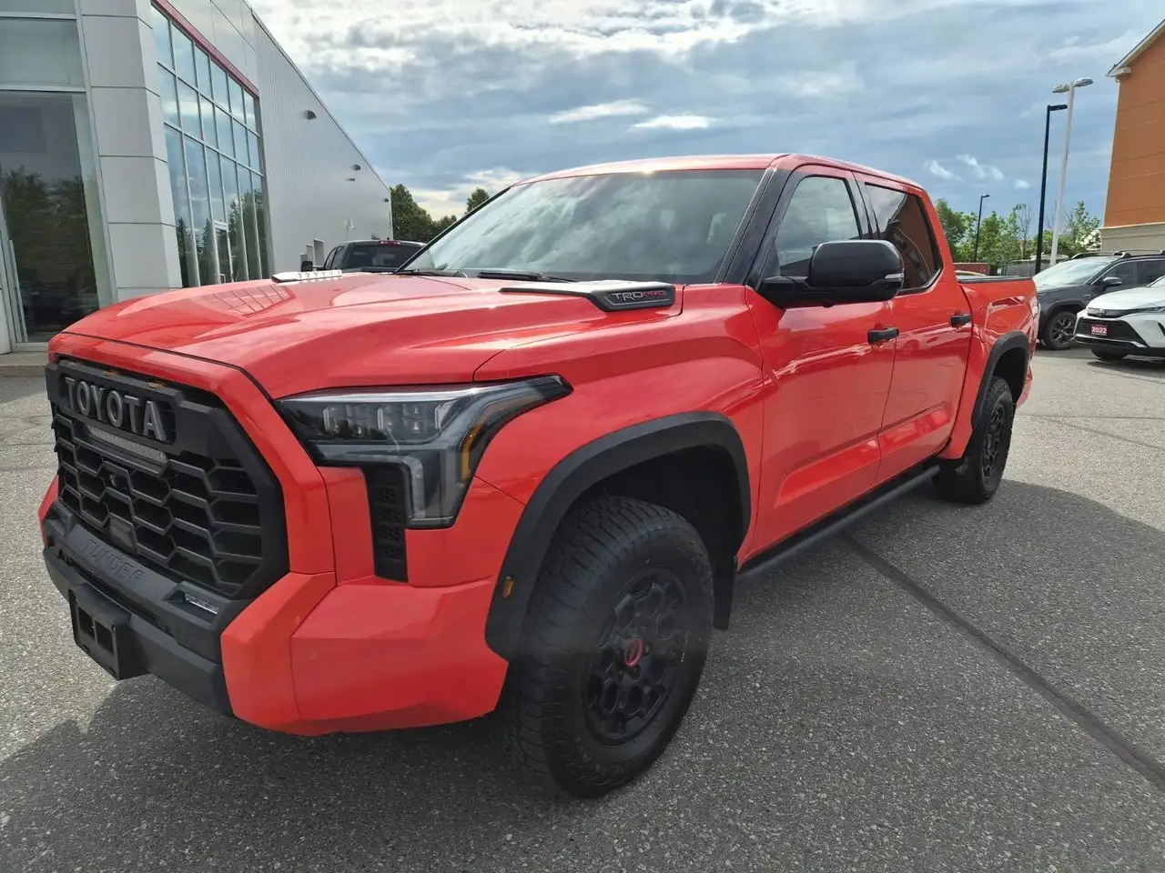 Toyota Tundra снимка Toyota Tundra