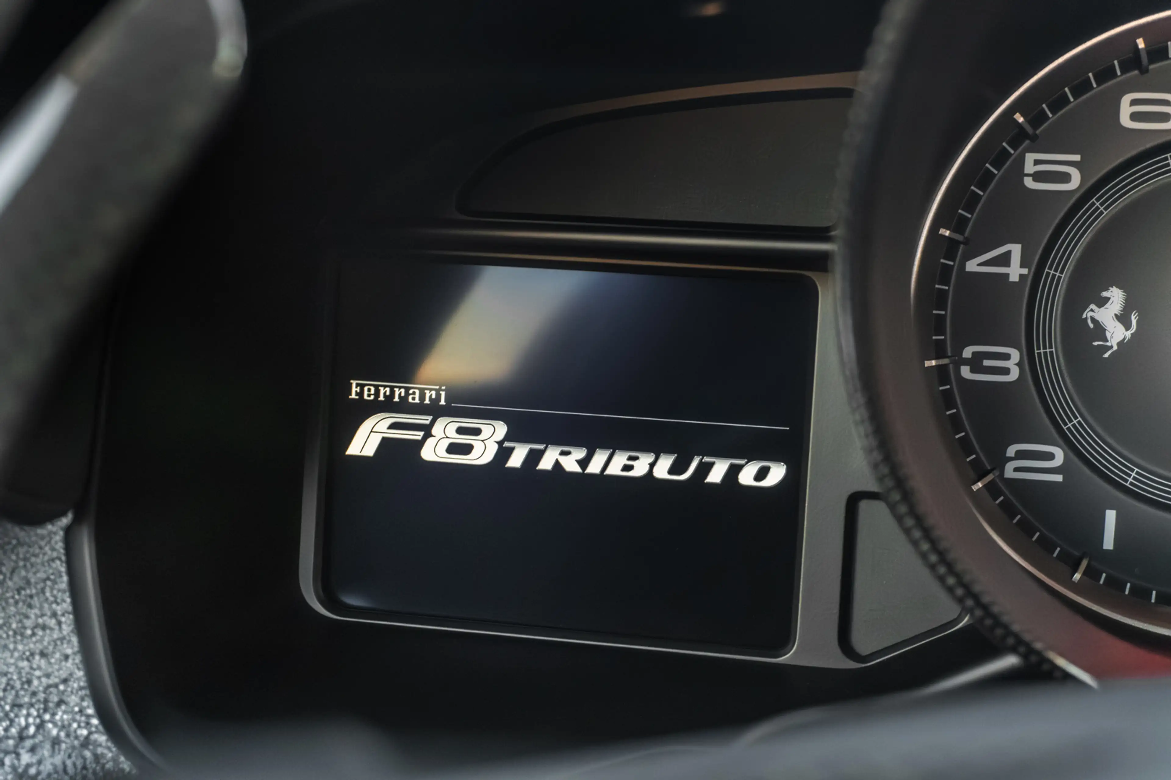 Ferrari F8 Tributo - Grigio Libano - Tailor Made - Extremely unique — photo 7