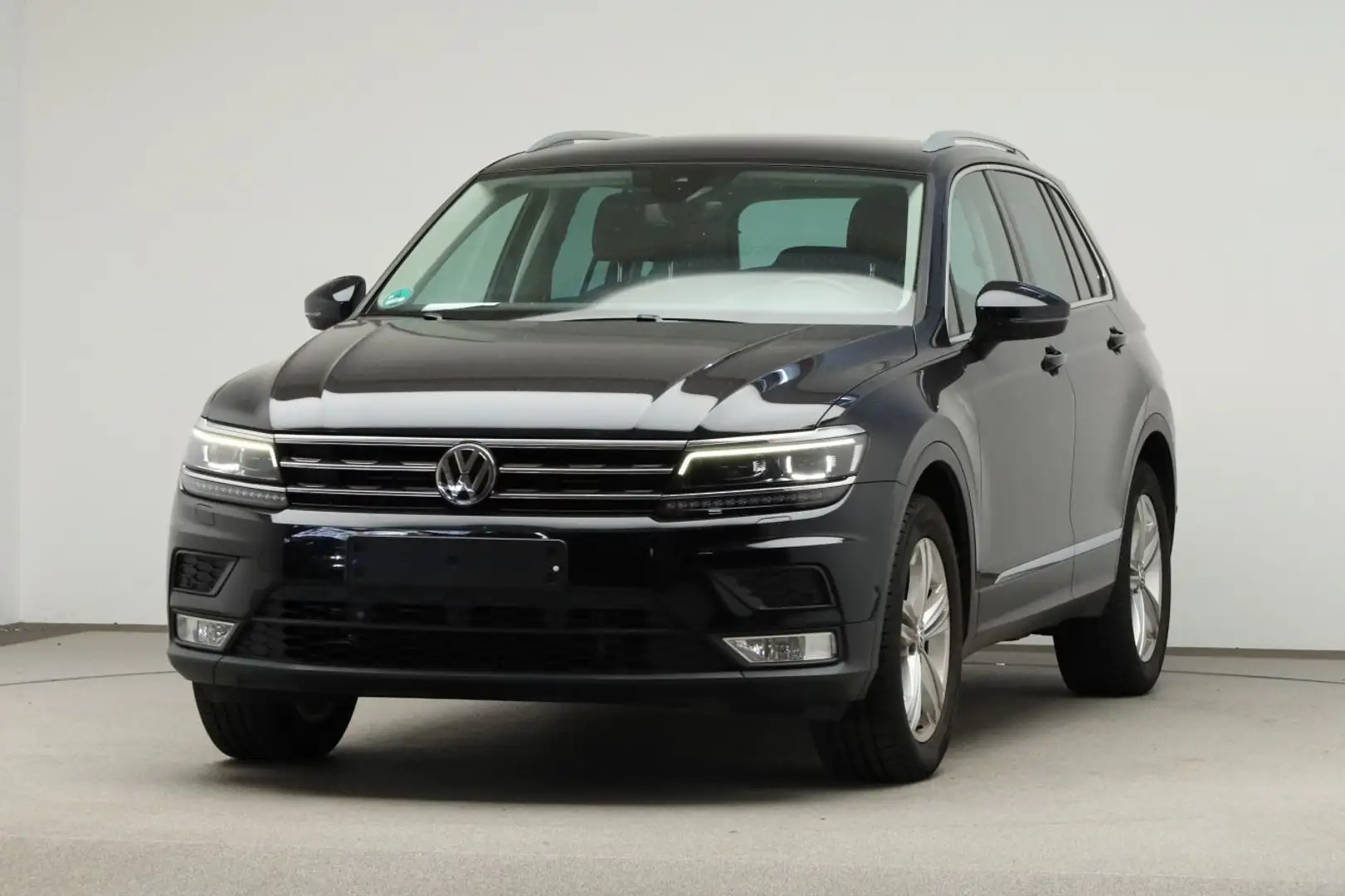 Volkswagen Tiguan 2.0 TSI SOUND Plus 4M*AID*Navi*AHK*Assist Schwarz - 2