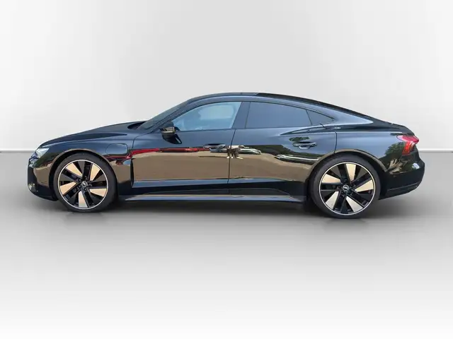 Audi E-Tron GT view 10