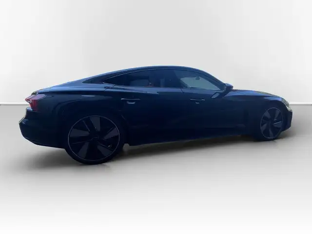 Audi E-Tron GT view 5