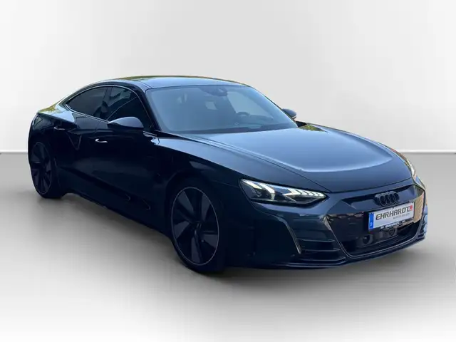 Audi E-Tron GT view 3
