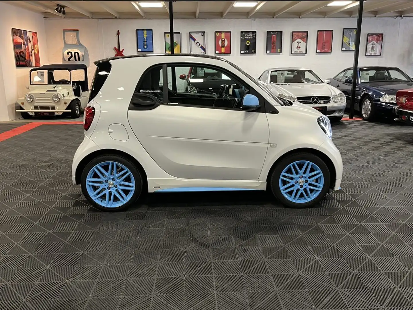 smart forTwo 109ch Brabus Coupé Xclusive Weiß - 2