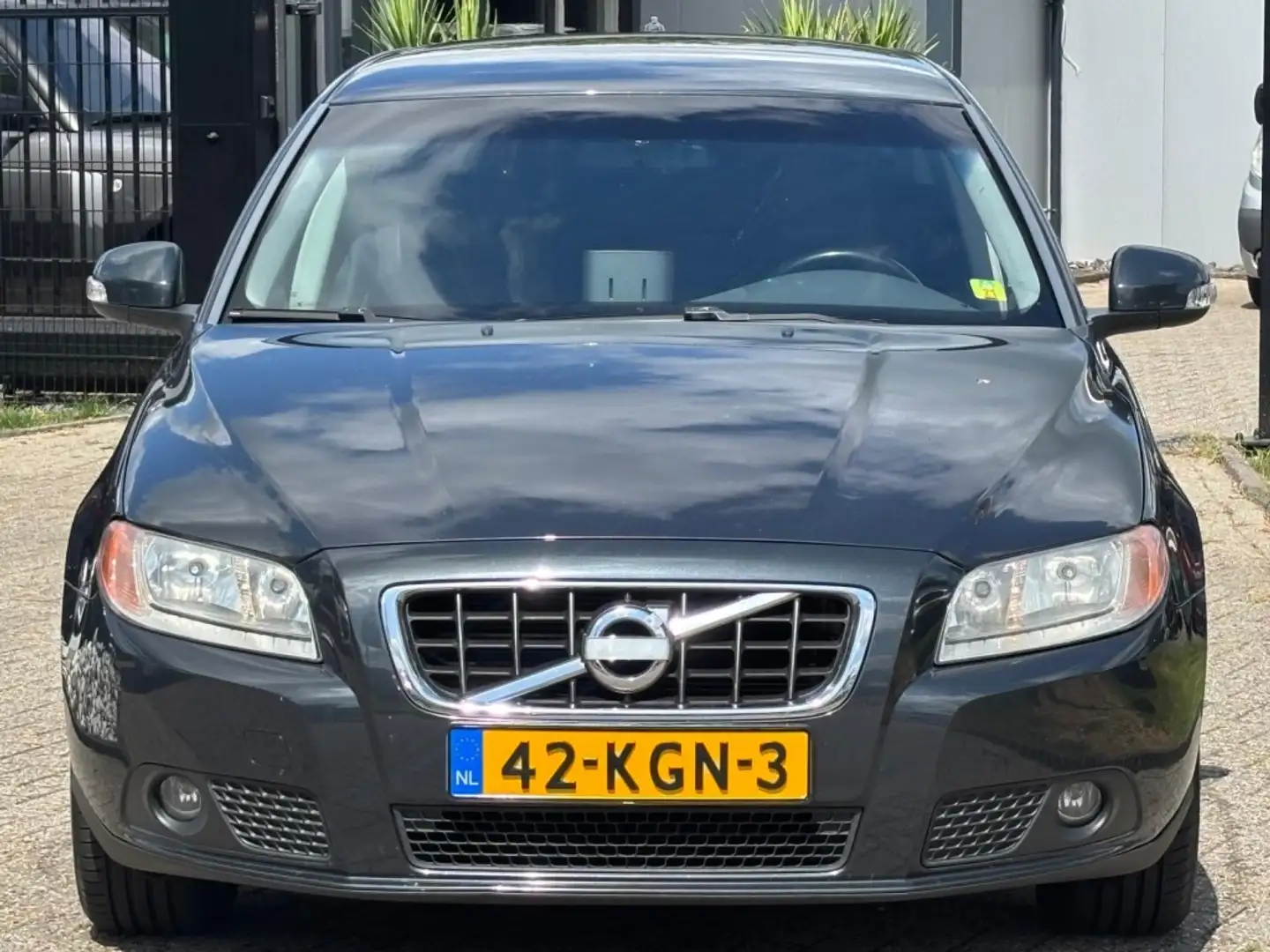Volvo V70 2.0 Benzine Limited Edition 2009 Navigatie Handges Grau - 2