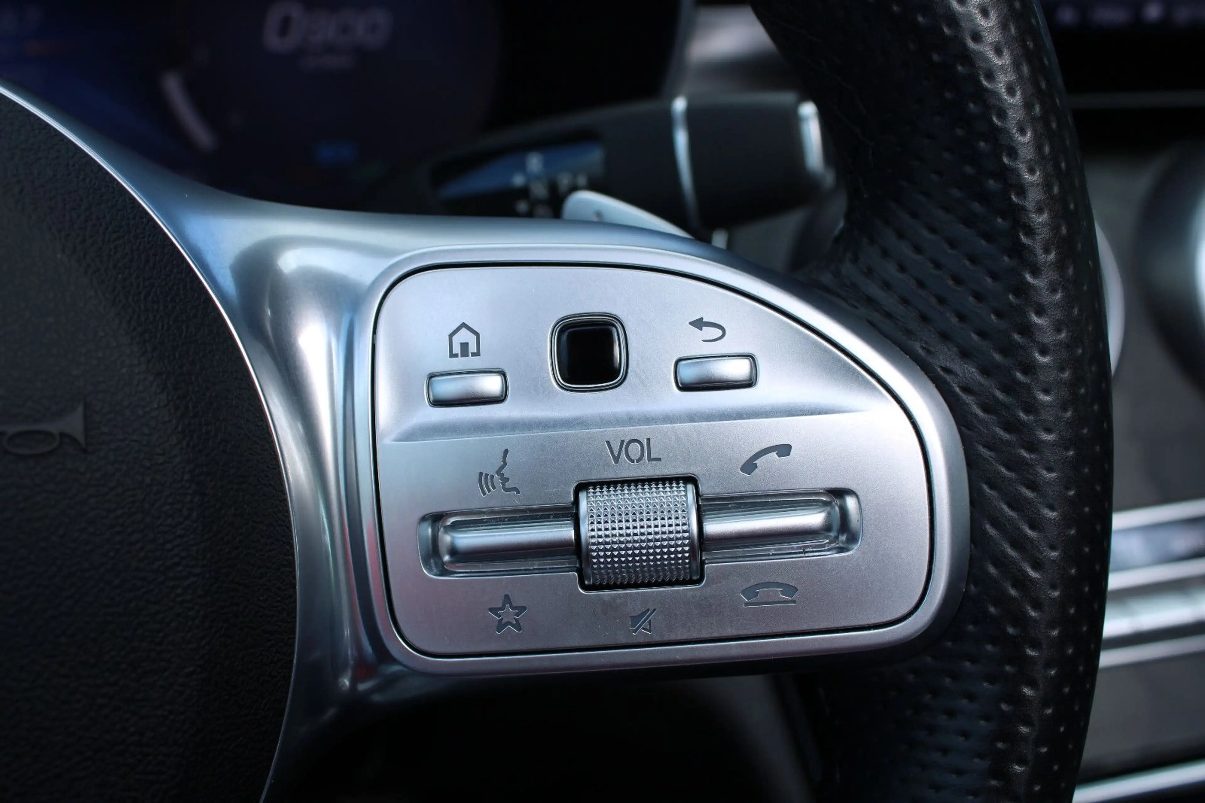 Mercedes-Benz C 200 Cabrio,AMG-Line,LED,Distronic,Sitzbelüftu. — photo 23