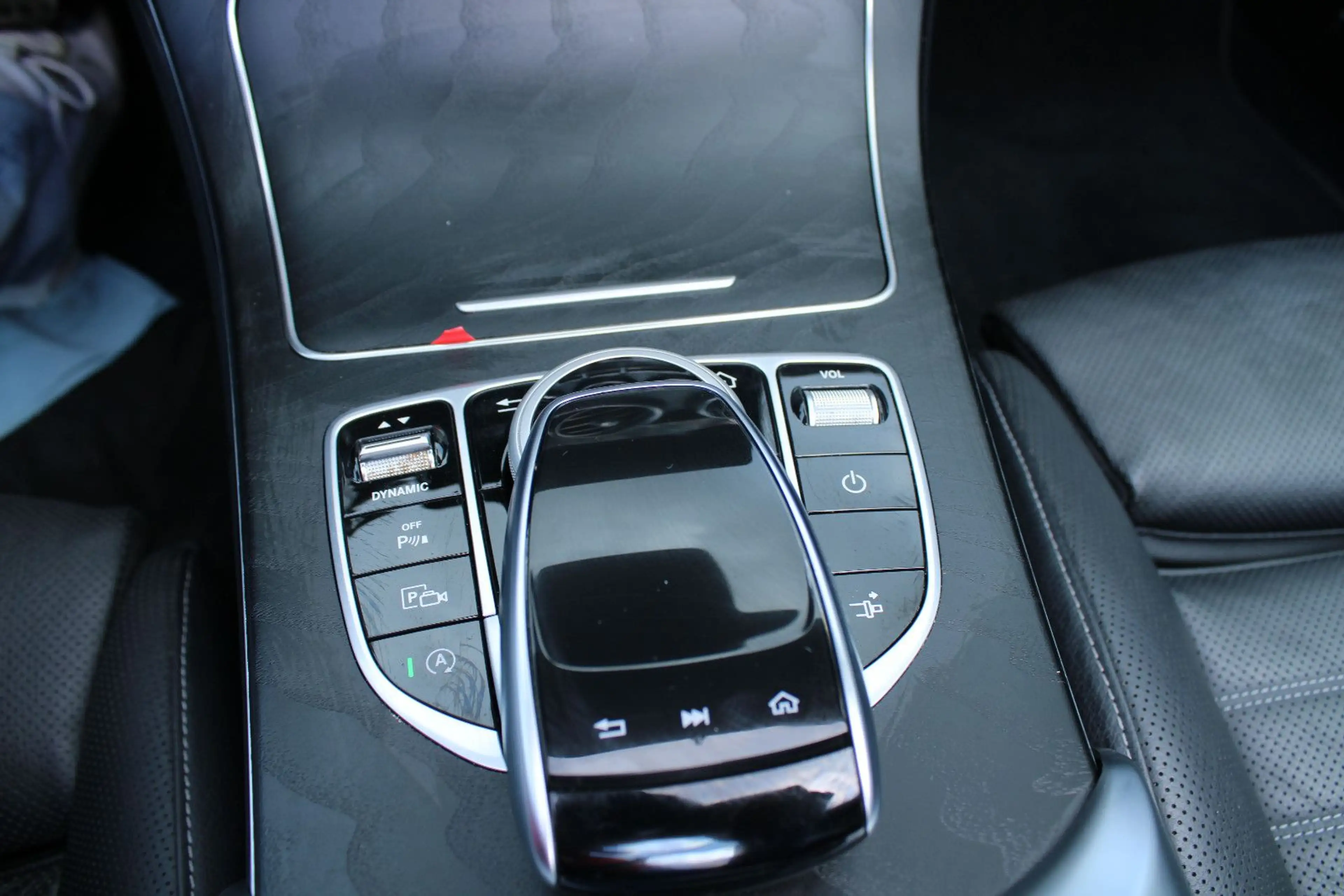 Mercedes-Benz C 200 Cabrio,AMG-Line,LED,Distronic,Sitzbelüftu. — photo 31