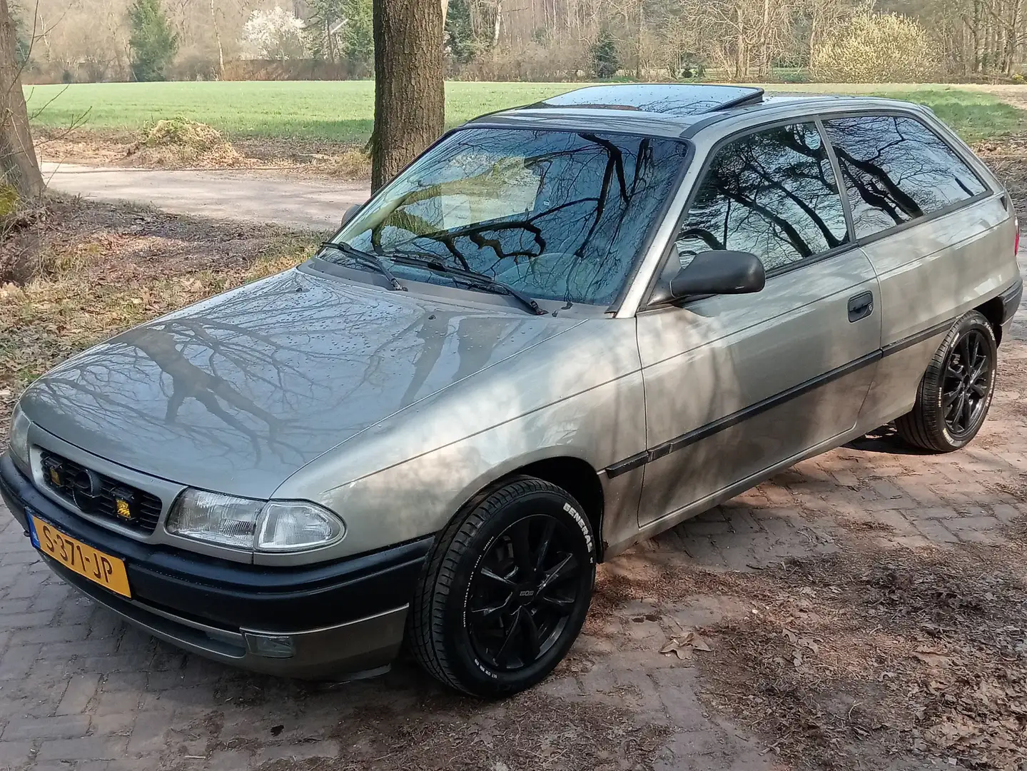 Opel Astra Astra 1.4i L Bej - 2