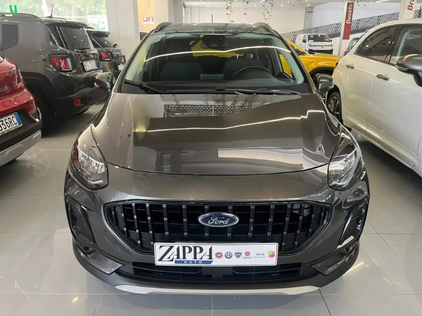 Ford Fiesta 1.0 Ecoboost Hybrid 125 CV 5 porte Active Grau - 2