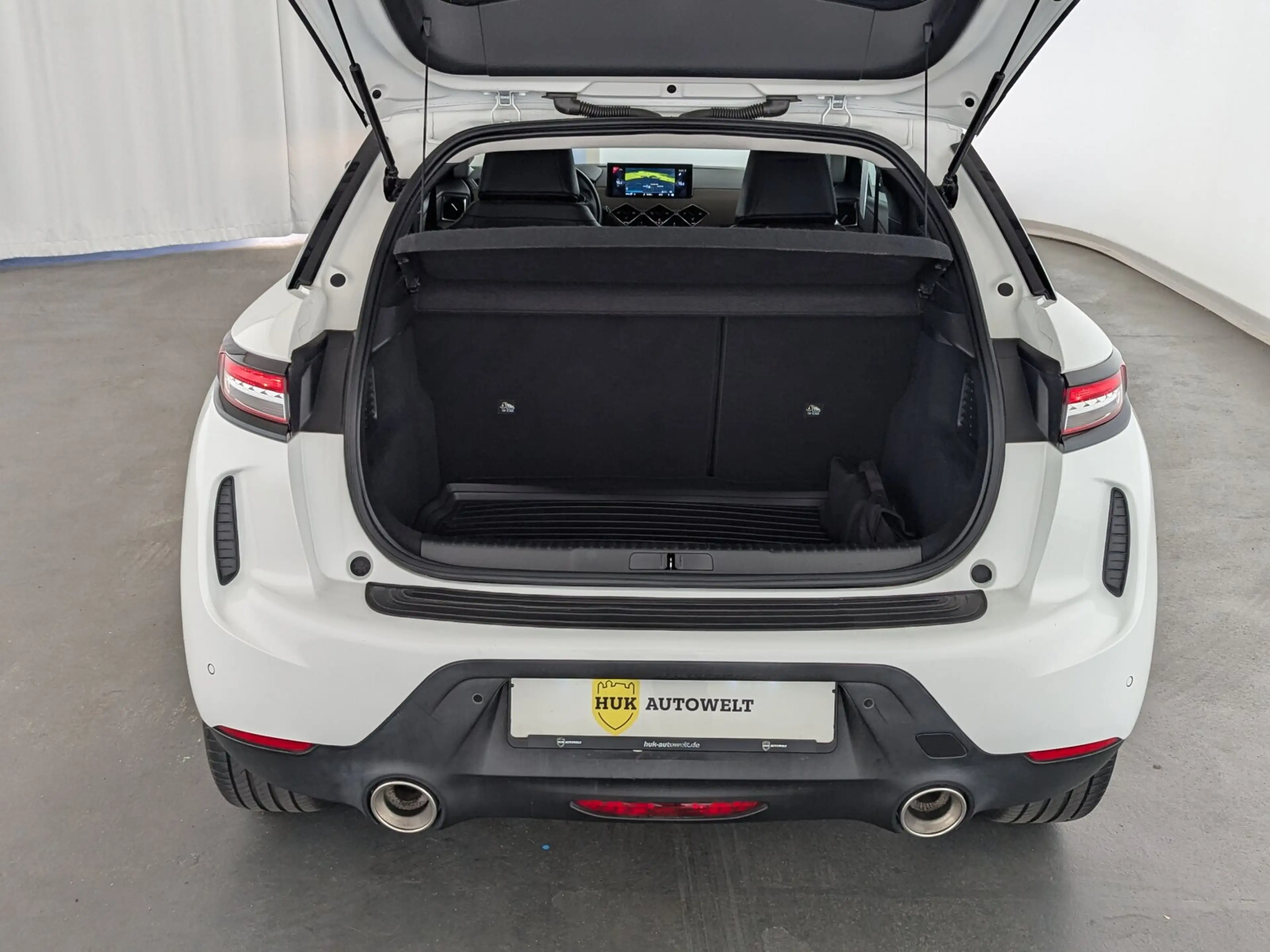 DS Automobiles DS 3 Crossback 3 Crossback 1.2 PureTech 155 So Chic NAVI+SHZ+ — photo 11