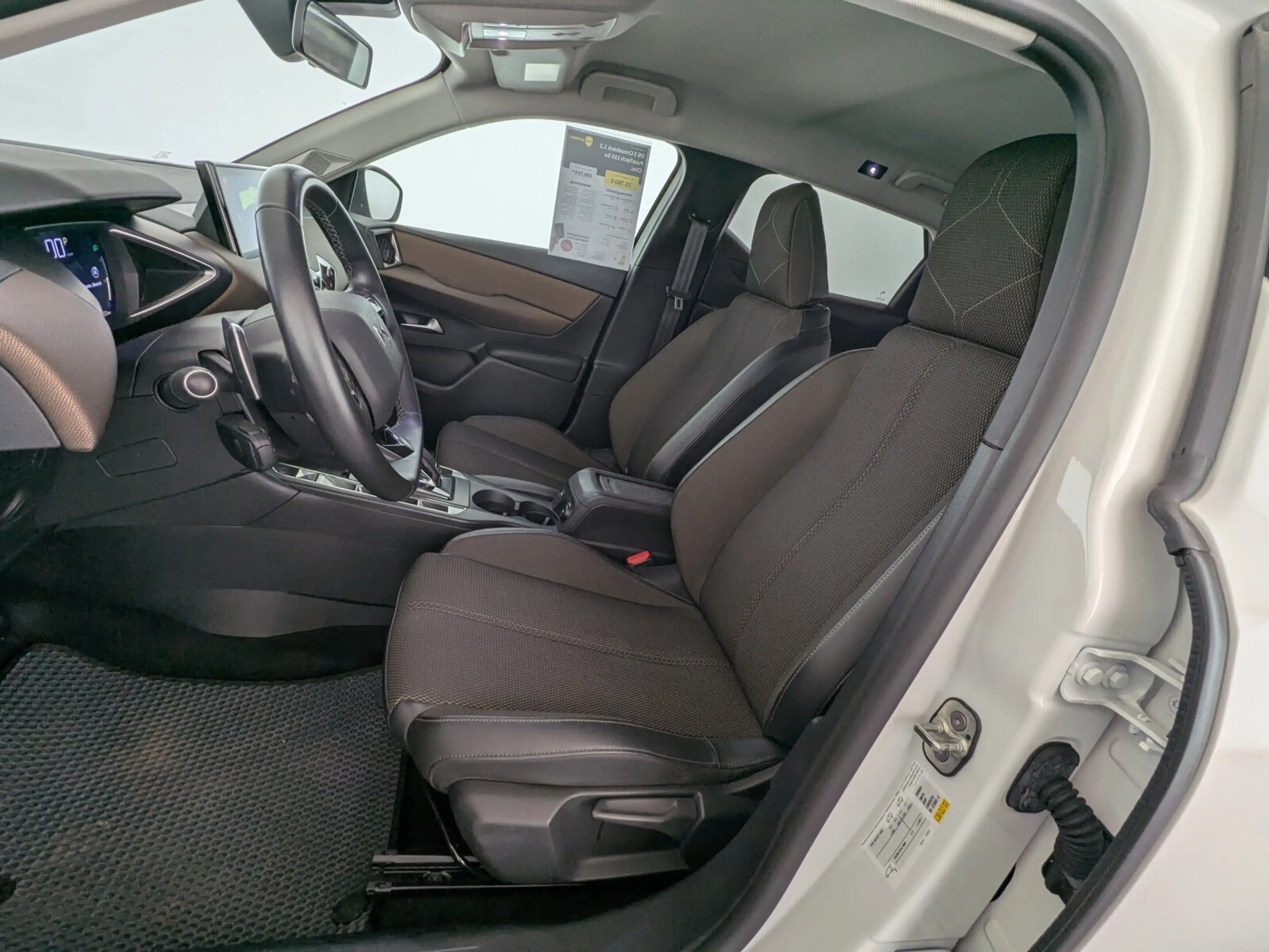 DS Automobiles DS 3 Crossback 3 Crossback 1.2 PureTech 155 So Chic NAVI+SHZ+ — photo 15