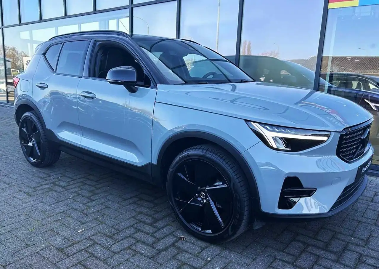 Volvo XC40 2026