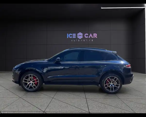 Porsche Macan view 8