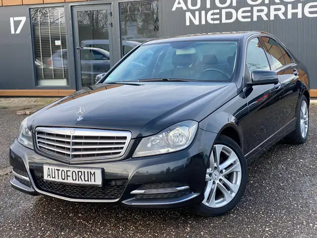 Mercedes-Benz C 180 CGI BlueEfficiency FACELIFT* AVANTGARDE* NAVI*