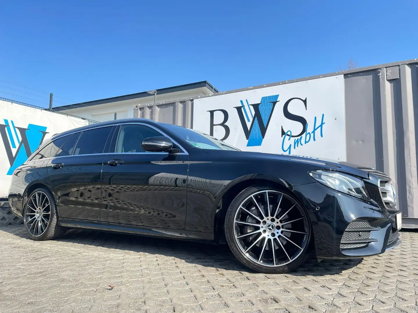 Mercedes-Benz E 220 d T AMG/Widescreen/Park/Comand*HSD Schwarz - 1