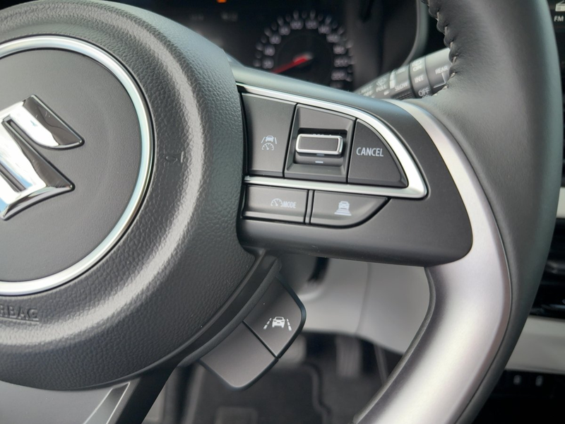 Suzuki Swift AUTOMATIK+Bis zu 8 Jahre Garantie+LED+ — photo 12