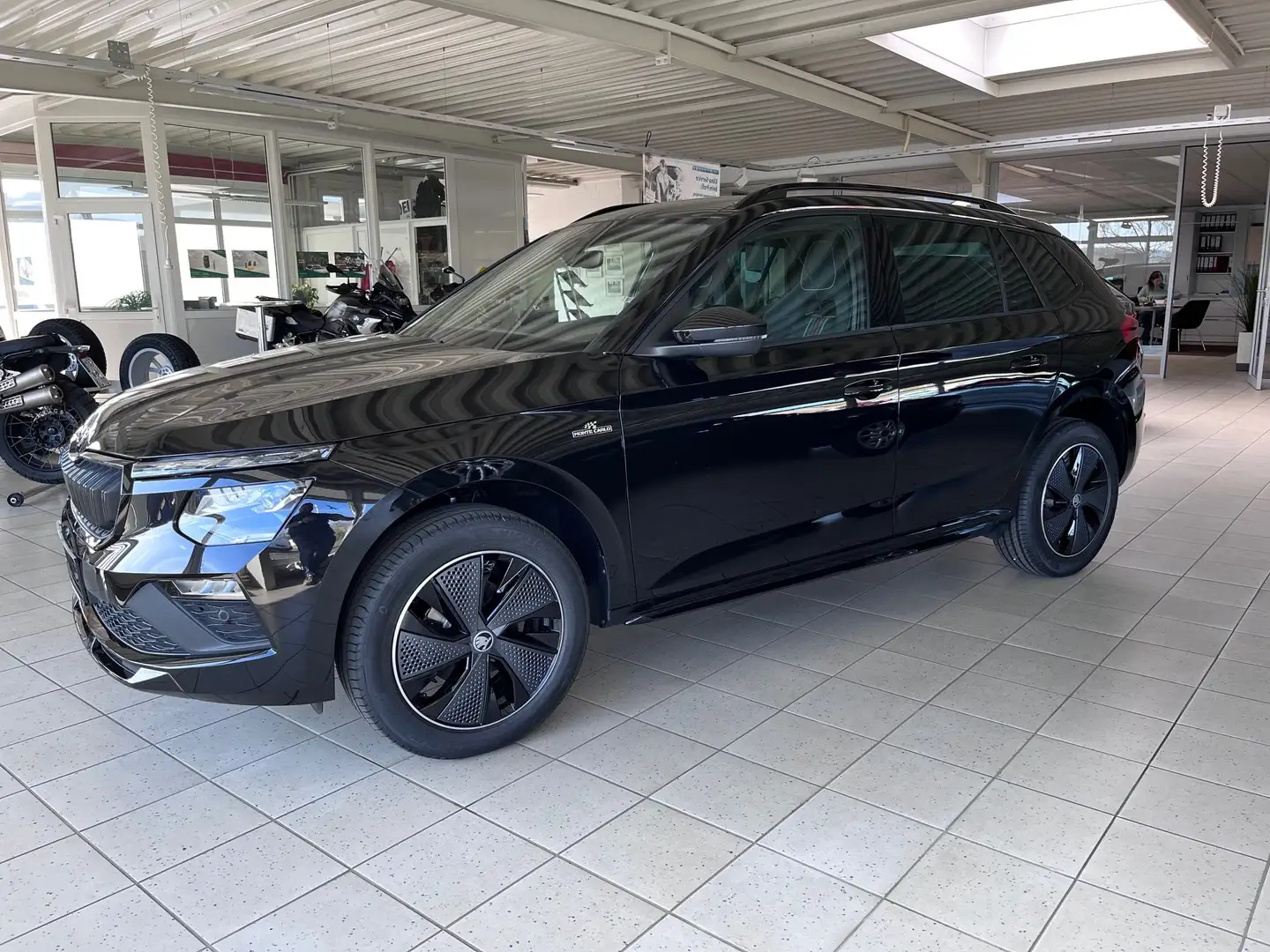 Skoda Kamiq Monte Carlo Schwarz - 2