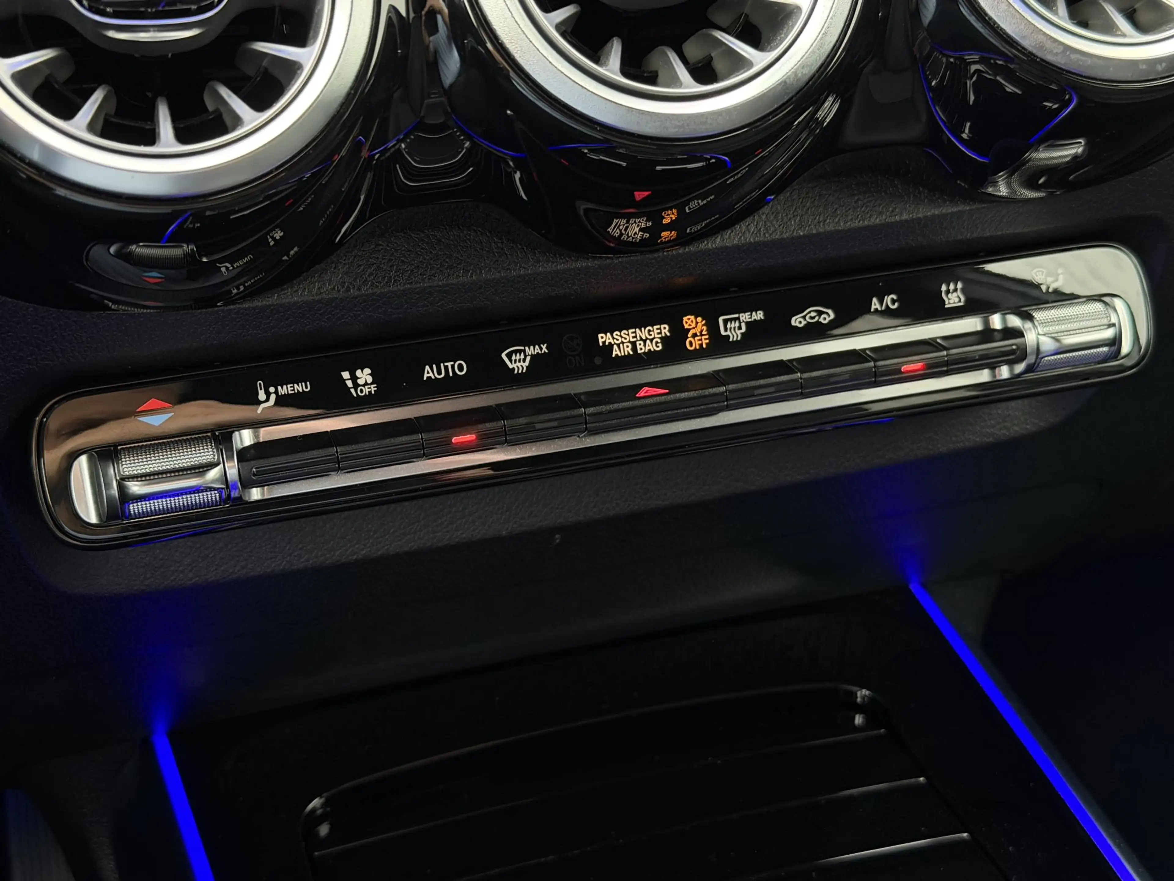 Mercedes-Benz EQB 250 Business Line 67 kWh | NL-Auto/Carplay/Privacy Gla — photo 43