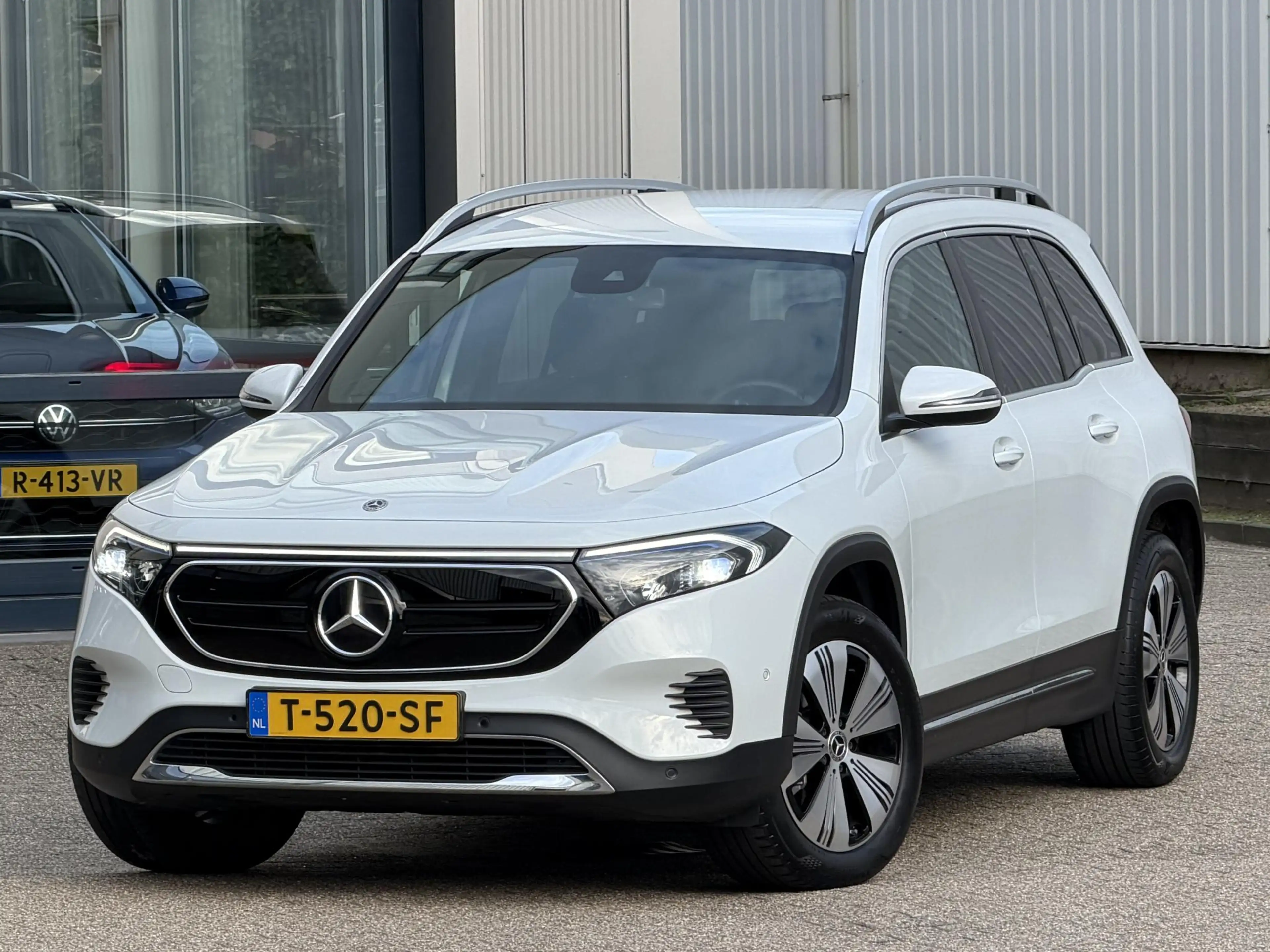 Mercedes-Benz EQB 250 Business Line 67 kWh | NL-Auto/Carplay/Privacy Gla — photo 5