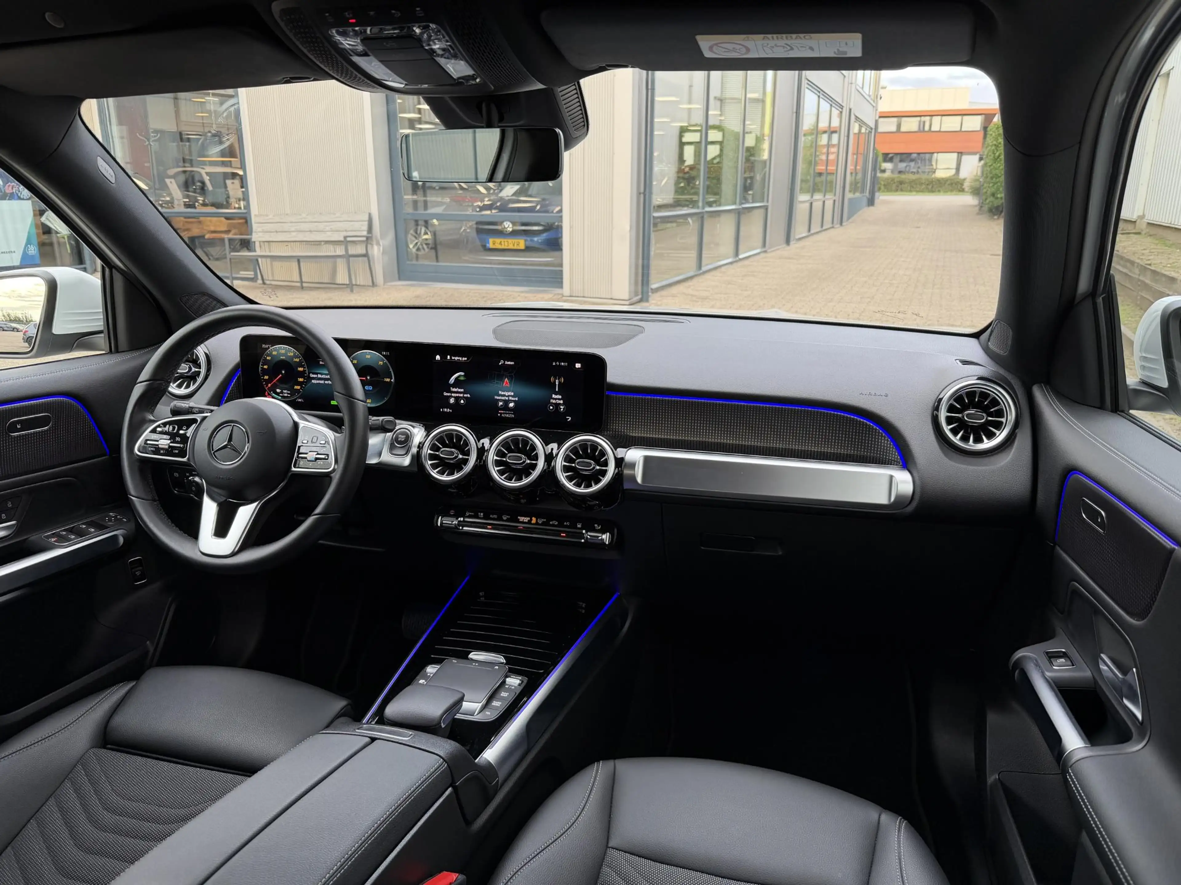 Mercedes-Benz EQB 250 Business Line 67 kWh | NL-Auto/Carplay/Privacy Gla — photo 15