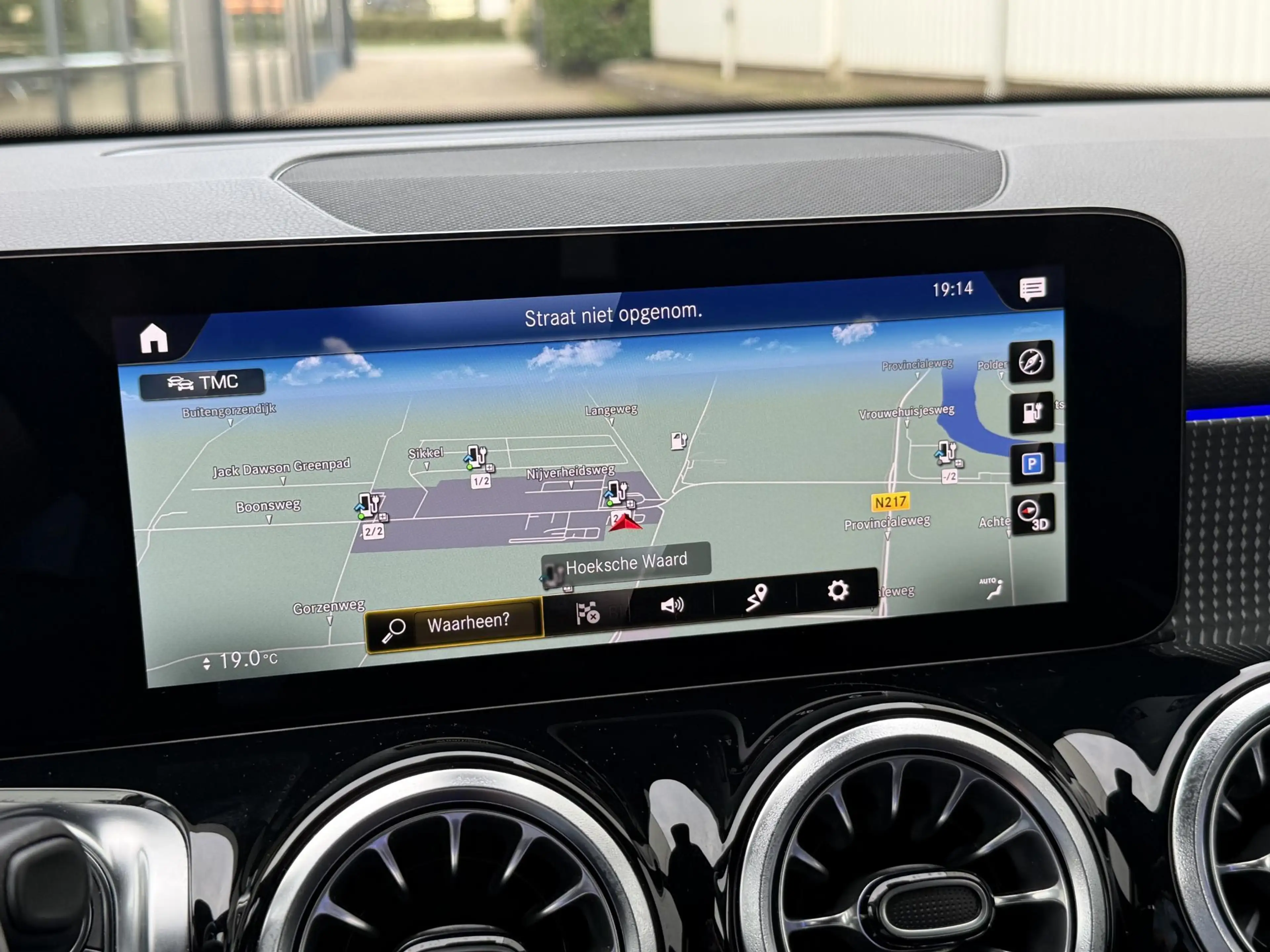 Mercedes-Benz EQB 250 Business Line 67 kWh | NL-Auto/Carplay/Privacy Gla — photo 17