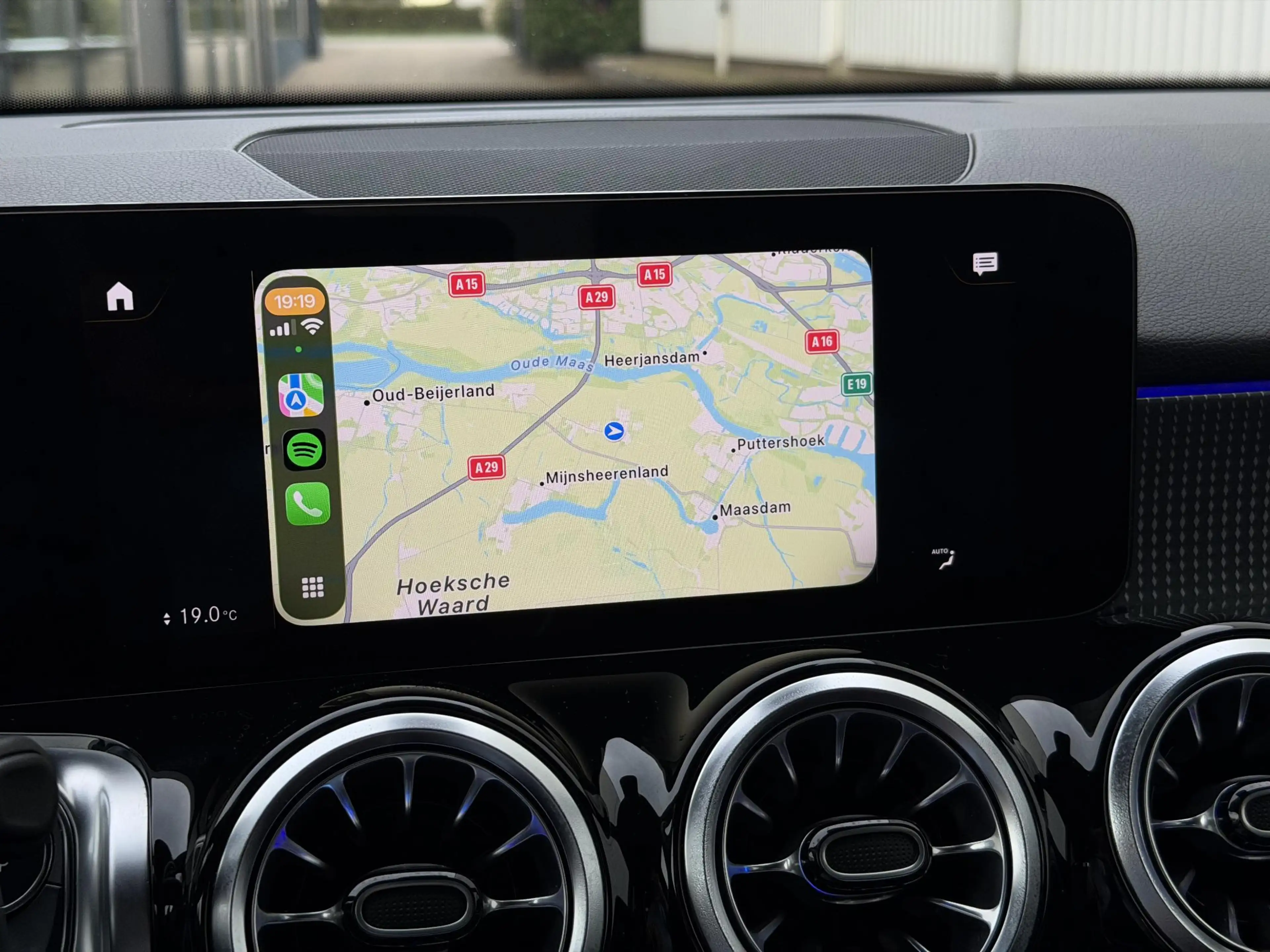 Mercedes-Benz EQB 250 Business Line 67 kWh | NL-Auto/Carplay/Privacy Gla — photo 19