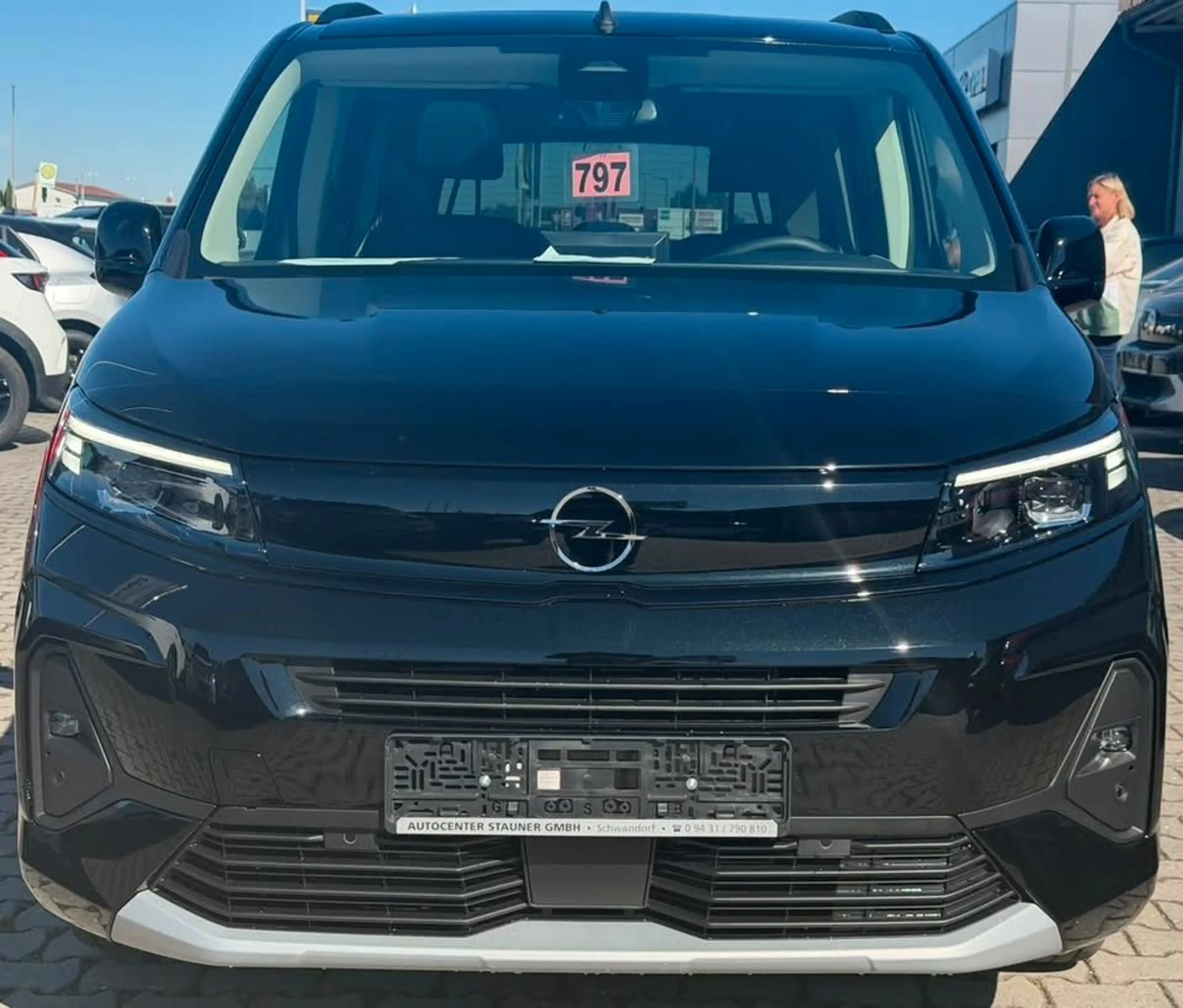 Opel Combo 1.5 Diesel S/S AT8 130PS *HOLIDAY-PAKET* — photo 4
