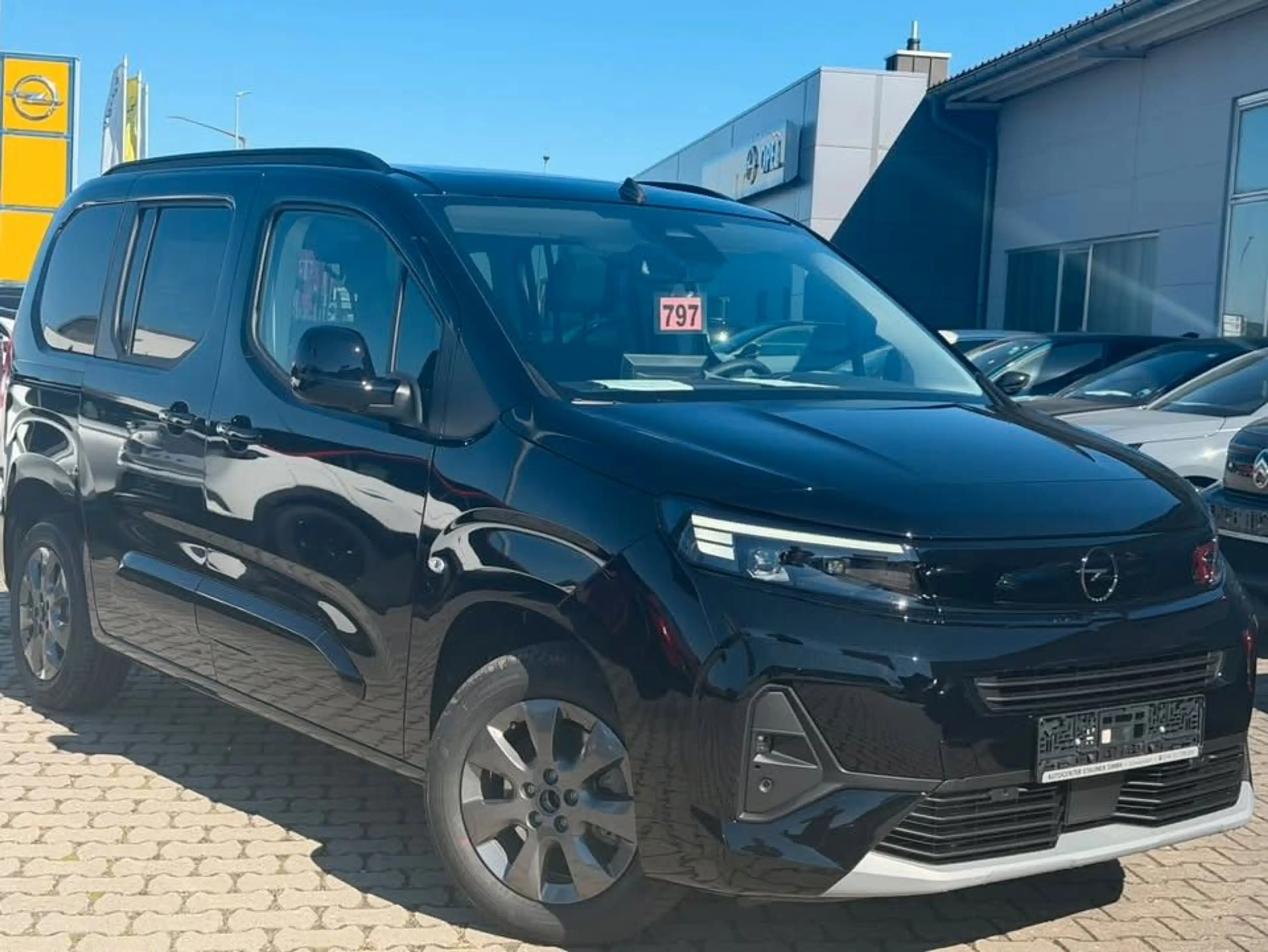 Opel Combo 1.5 Diesel S/S AT8 130PS *HOLIDAY-PAKET* — photo 2