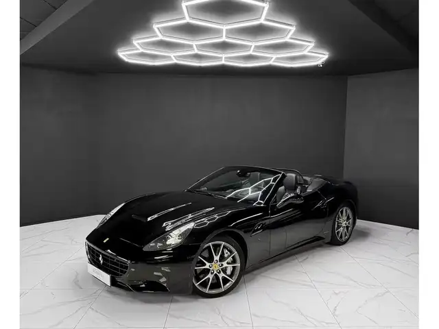 Ferrari California V8 4.3 Nero Daytona