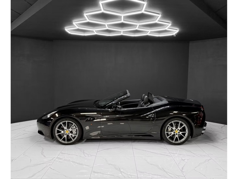 Ferrari California V8 4.3 Nero Daytona — photo 2