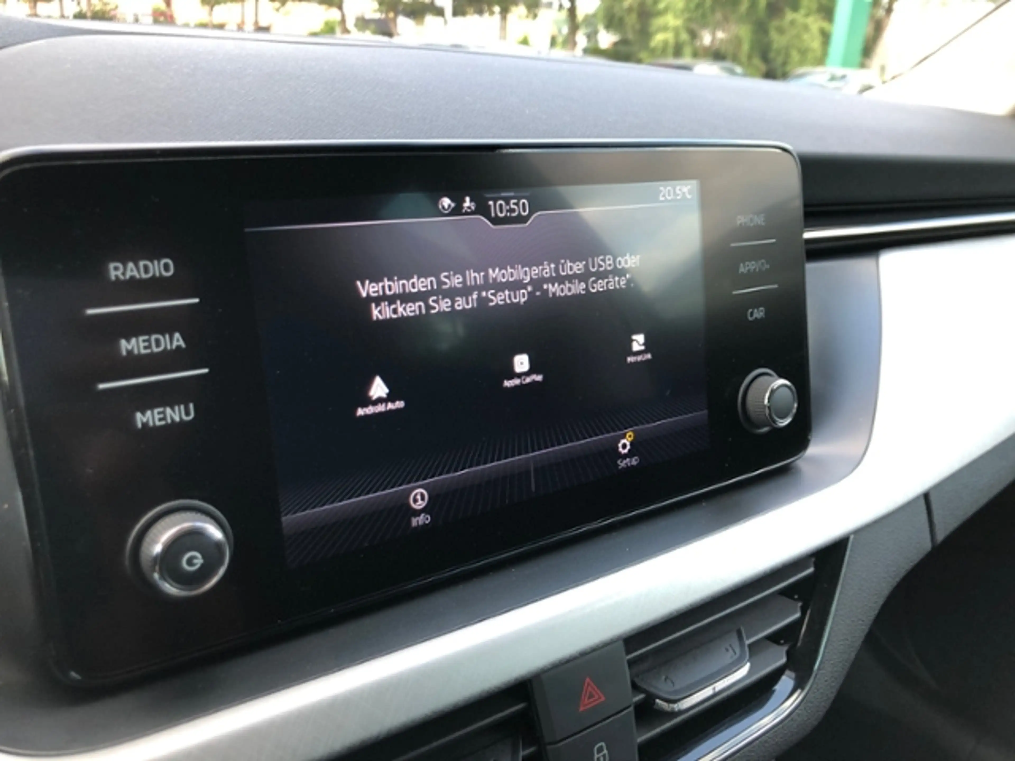 Skoda Kamiq Tour 1.5 TSI AHZV LED SHZ PDC SmartLink — photo 15