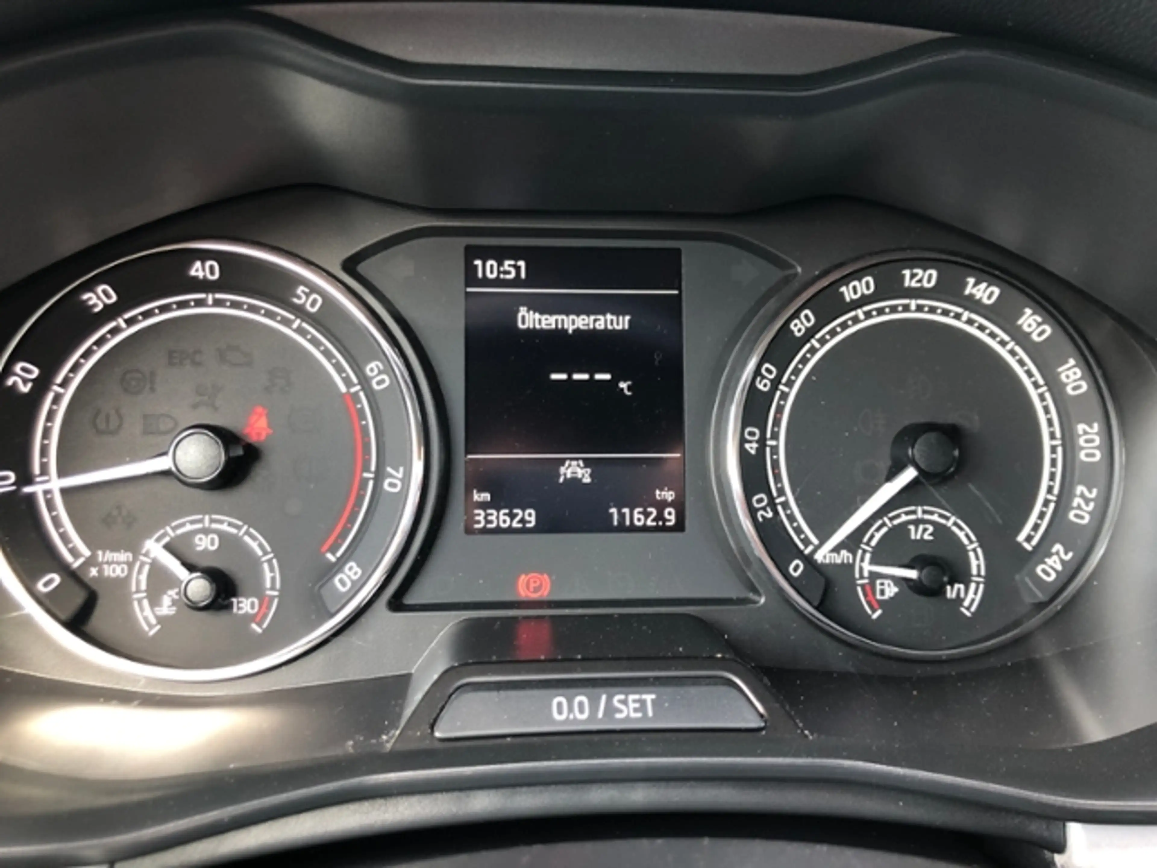 Skoda Kamiq Tour 1.5 TSI AHZV LED SHZ PDC SmartLink — photo 19
