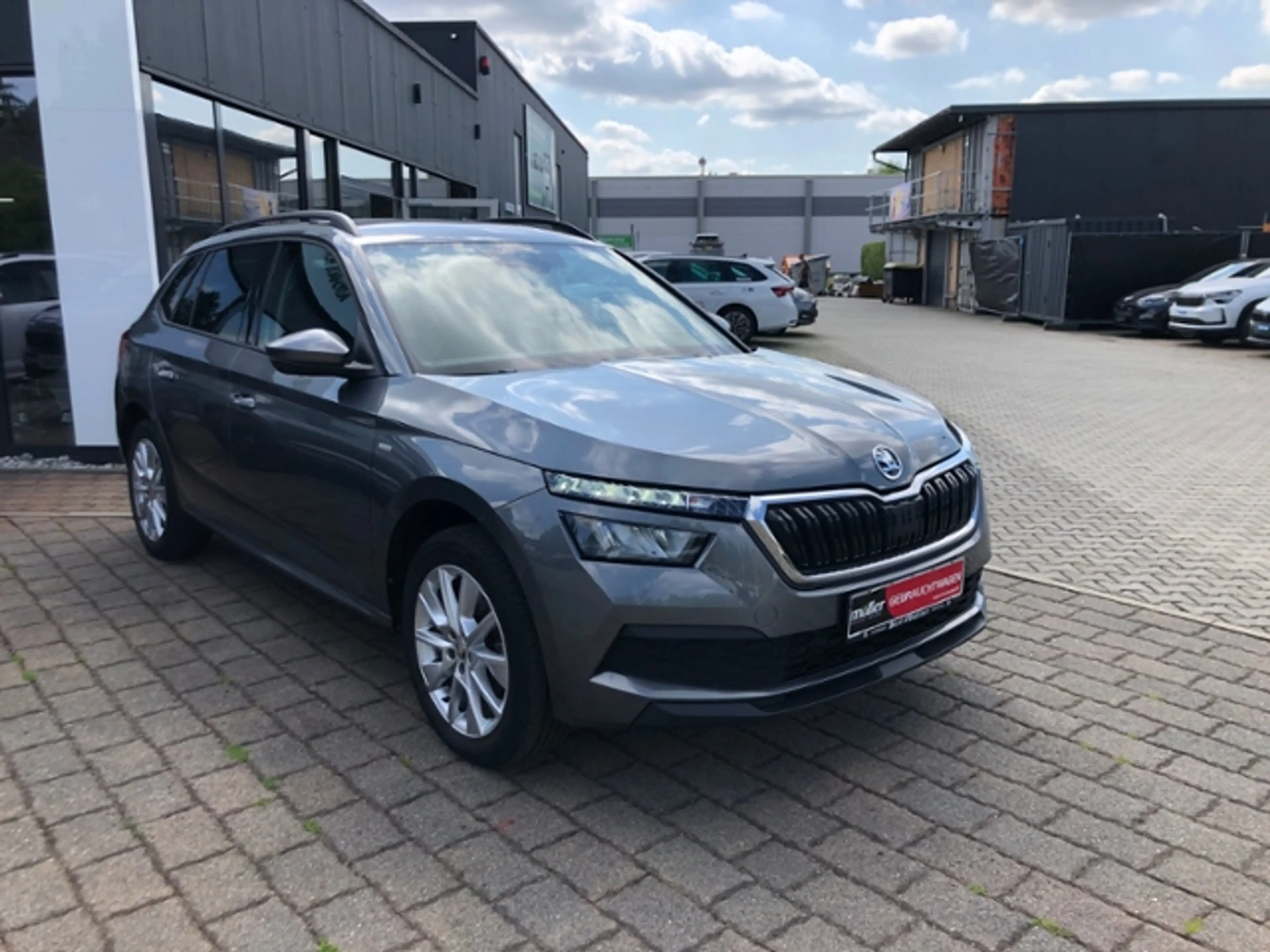 Skoda Kamiq Tour 1.5 TSI AHZV LED SHZ PDC SmartLink — photo 4