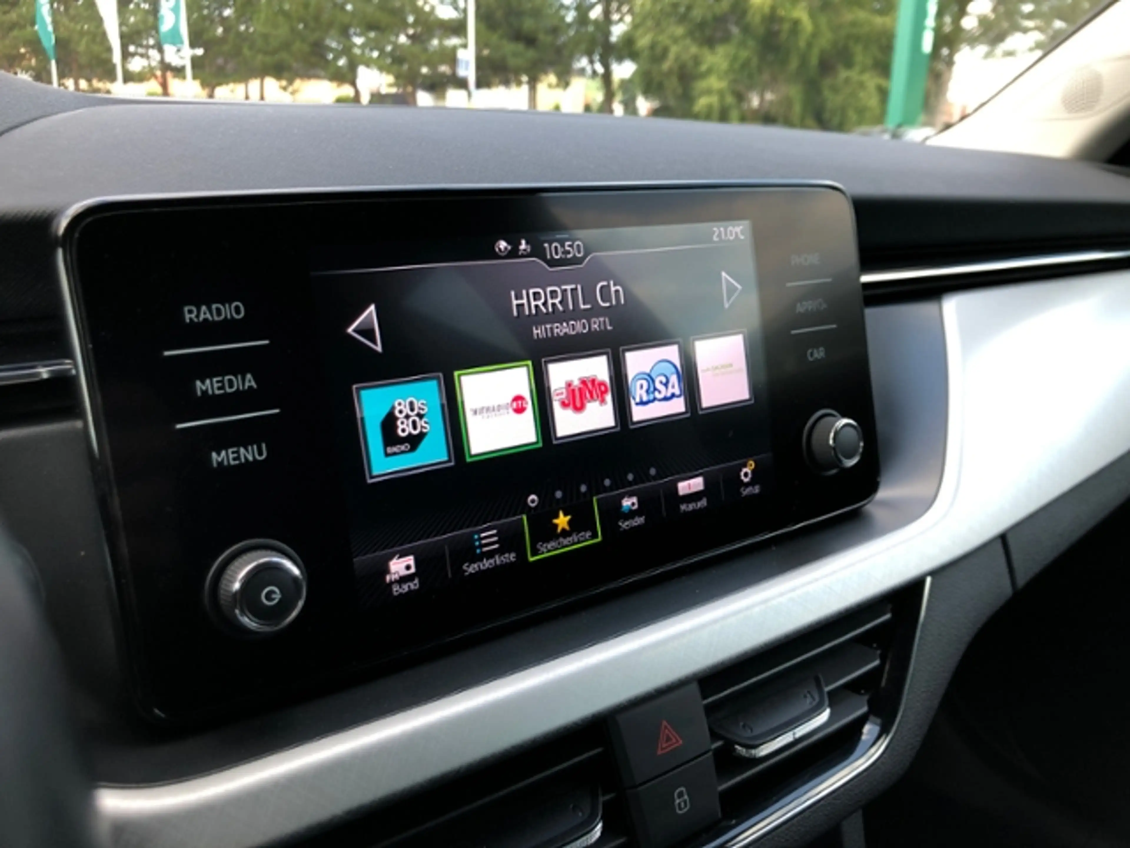 Skoda Kamiq Tour 1.5 TSI AHZV LED SHZ PDC SmartLink — photo 13