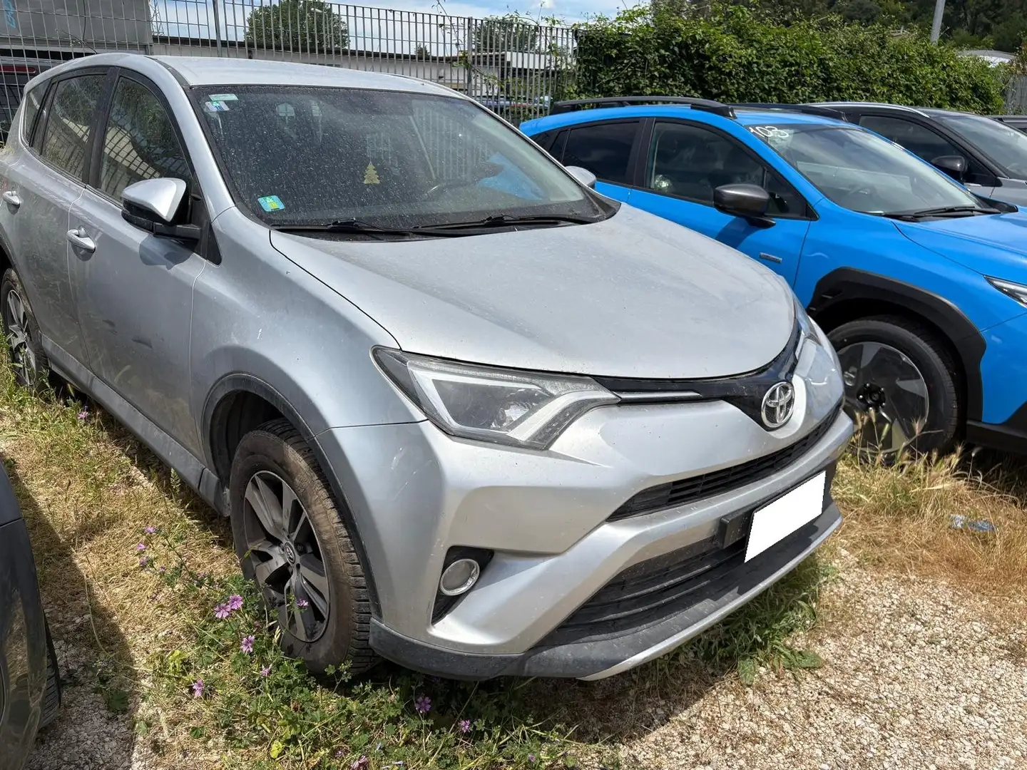 Toyota RAV 4 2.0 d-4d Style 2wd mt *MOTORE ROTTO* Argento - 1