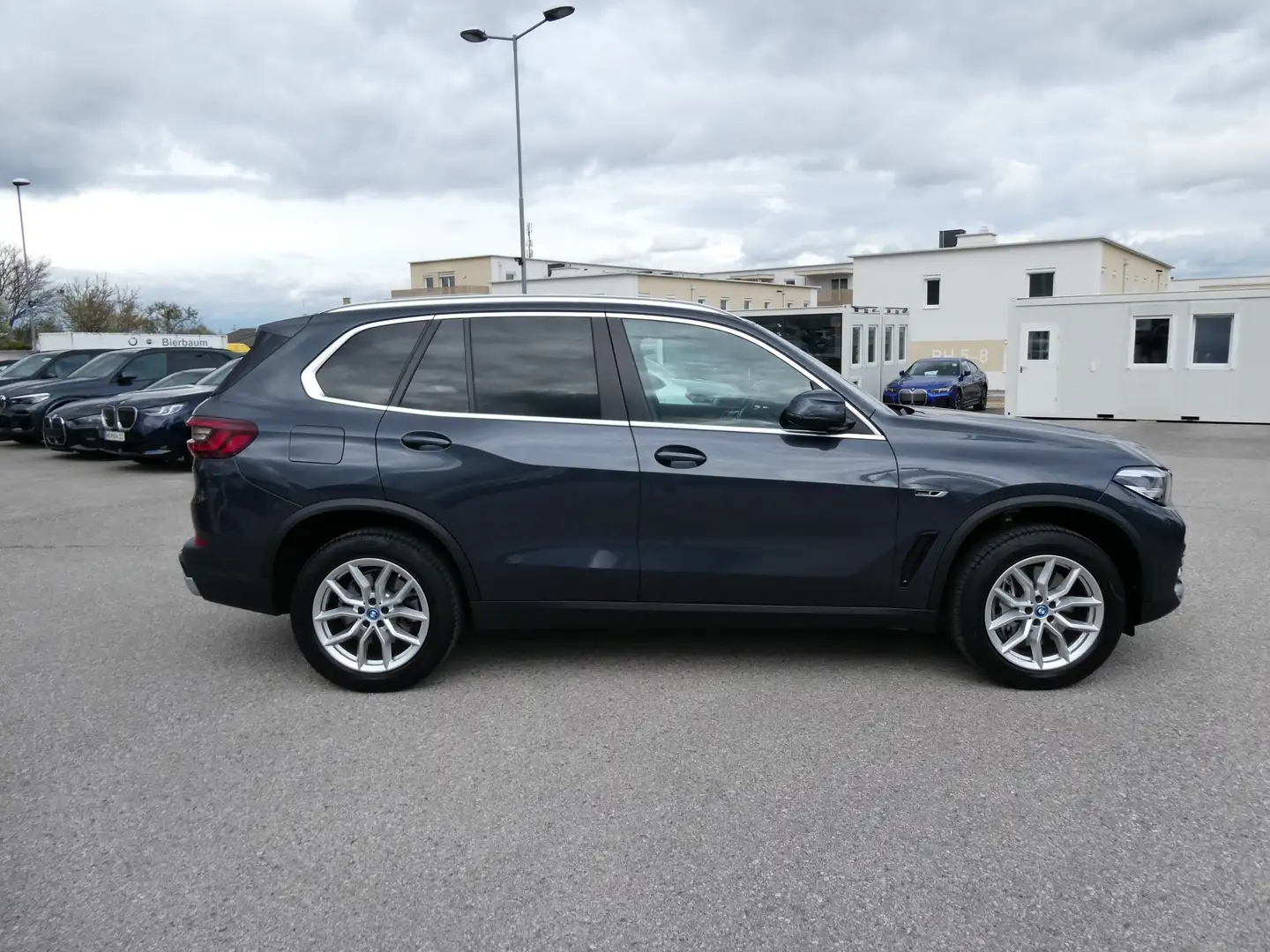 BMW X5 xDrive45e Grau - 2