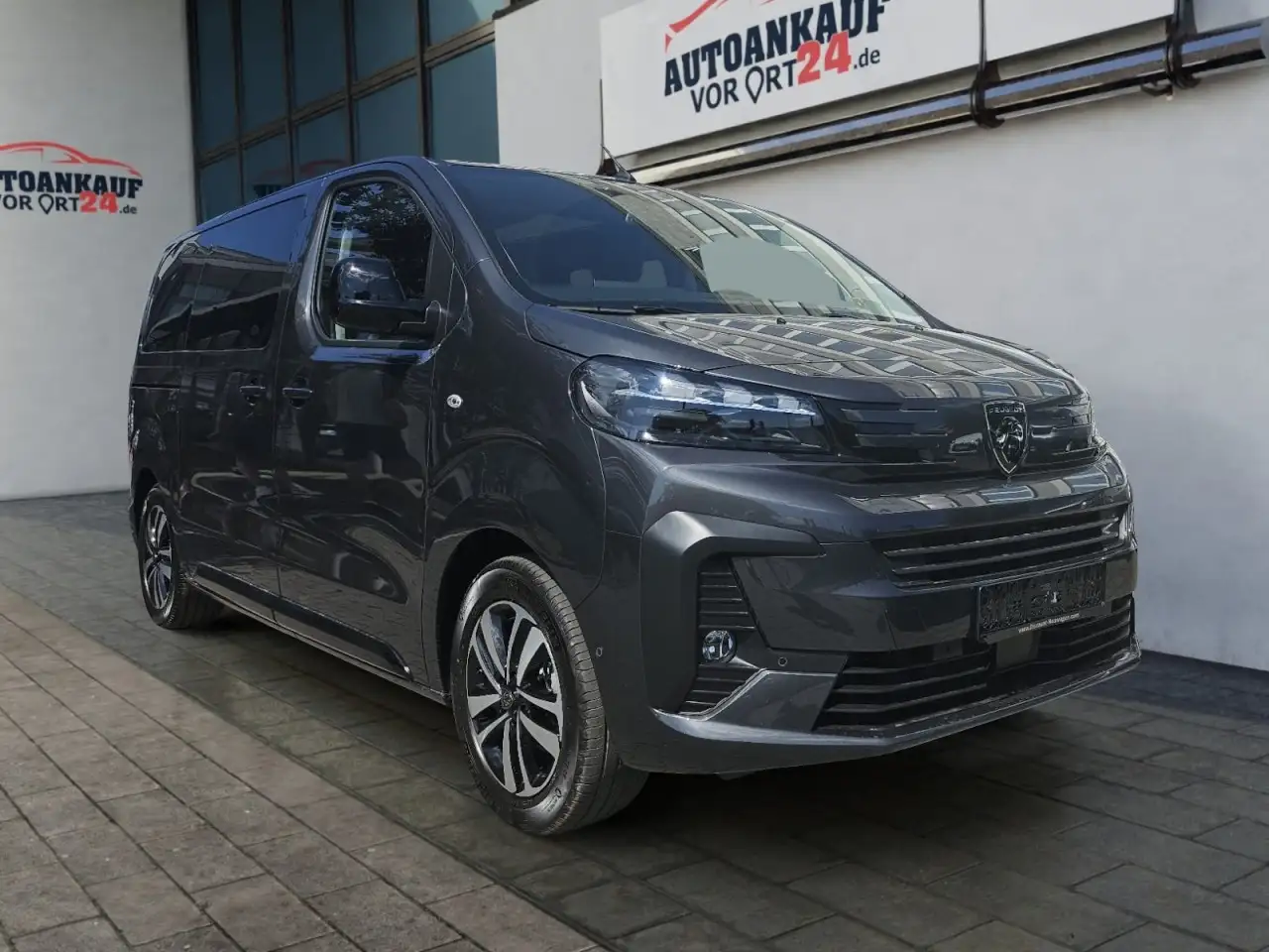 Peugeot Traveller Allure 180 2.2 L2*Vollausstattung*AHK* Klima Navi