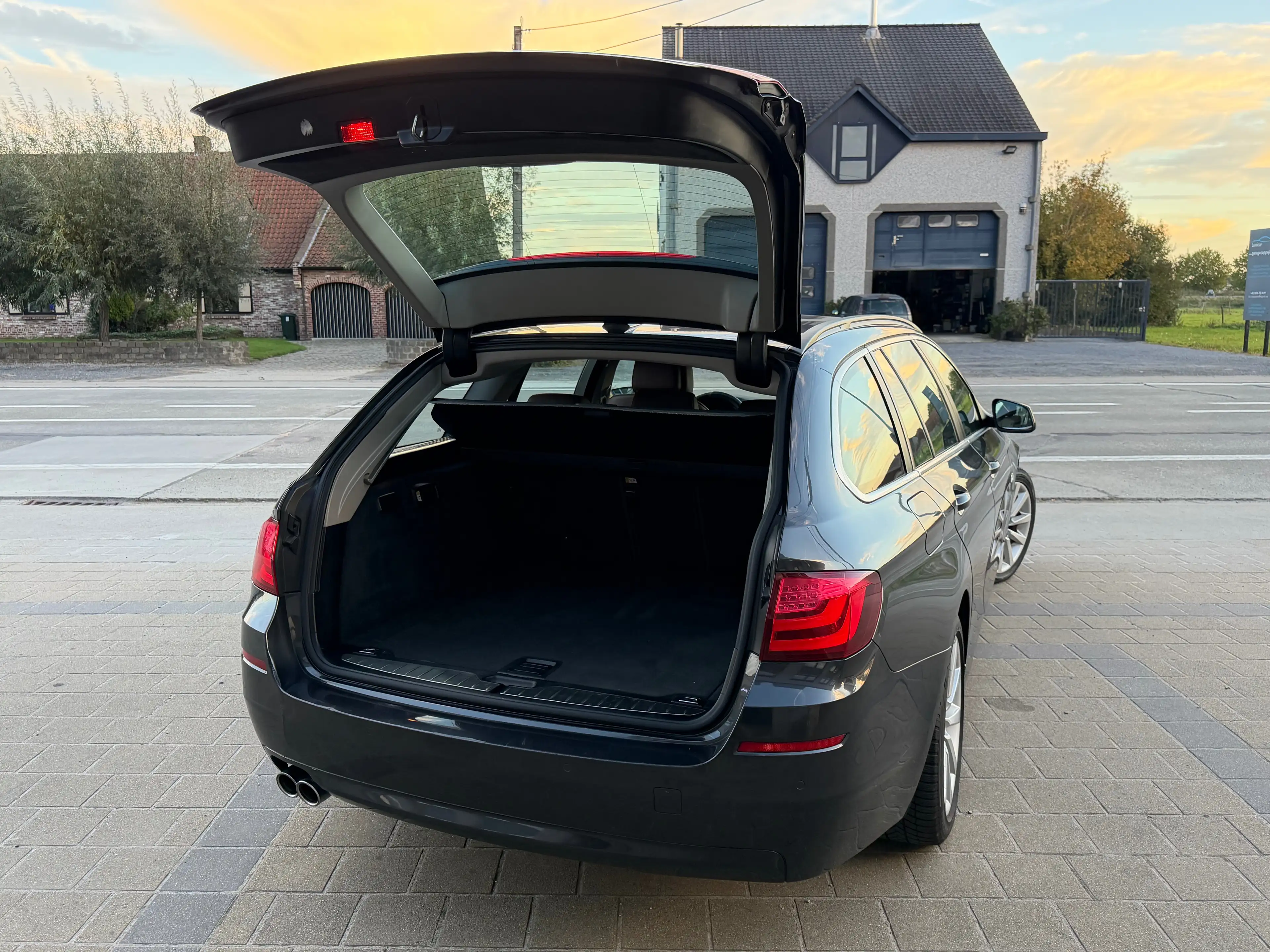 BMW 520 Touring 520d Start/Stop — photo 7