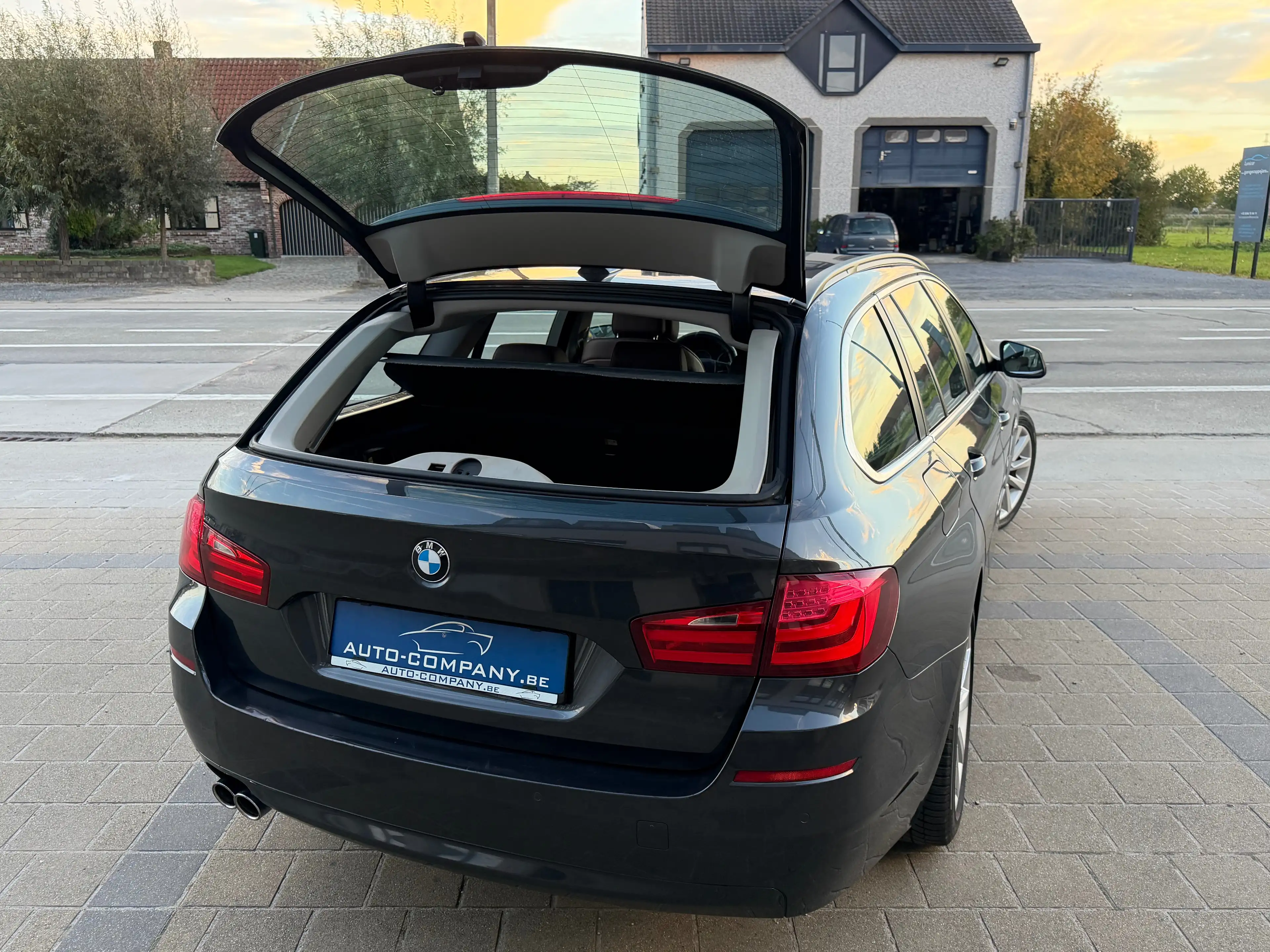 BMW 520 Touring 520d Start/Stop — photo 8