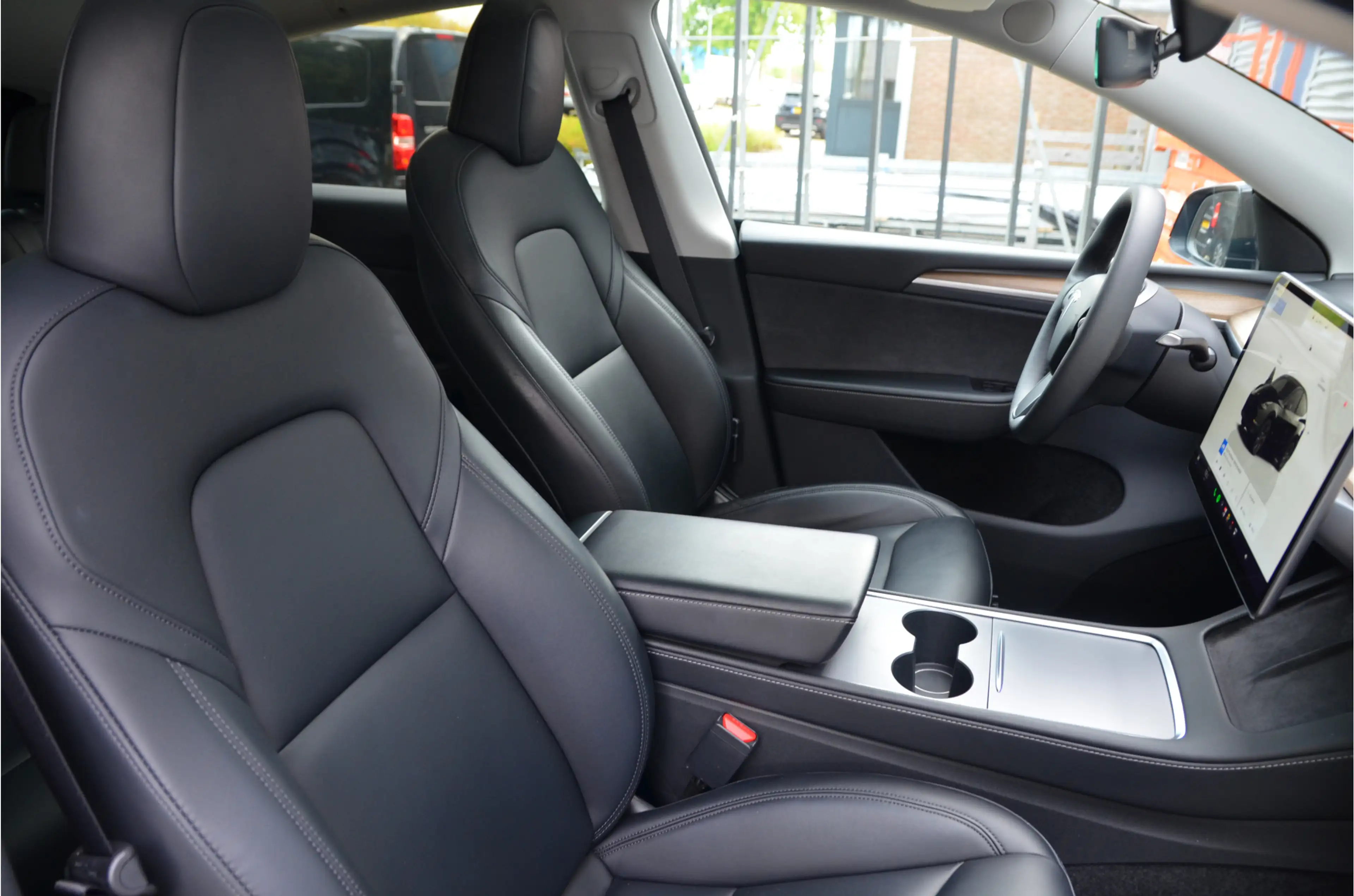 Tesla Model Y RWD 58 kWh AutoPilot4.0 Ryzen, FSD 99,- p/mnd — photo 3
