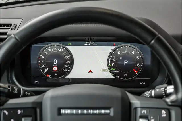 Land Rover Defender view 13