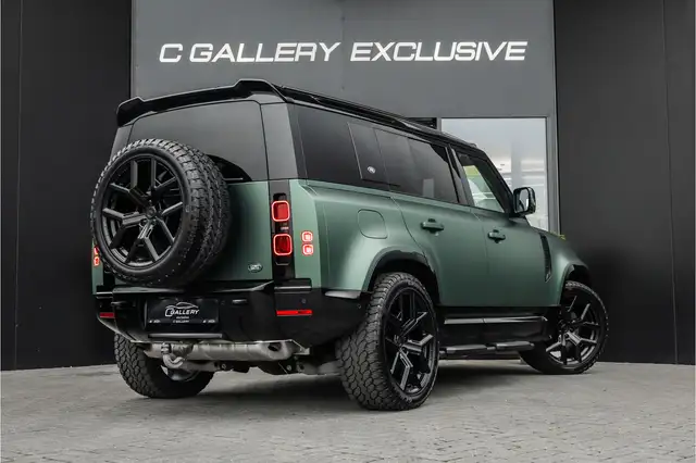 Land Rover Defender view 7