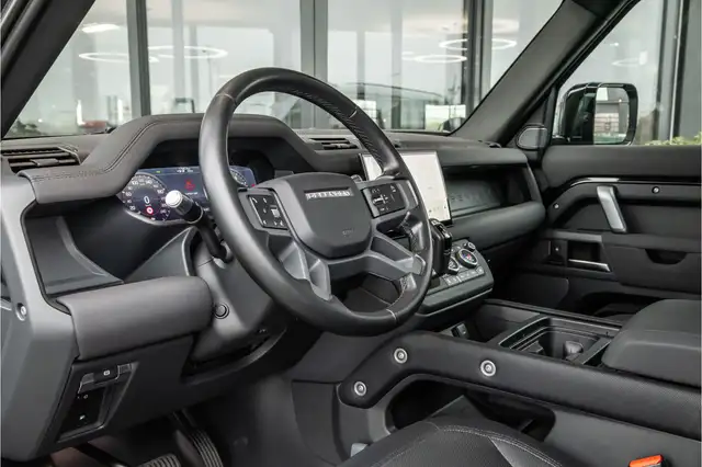 Land Rover Defender view 8