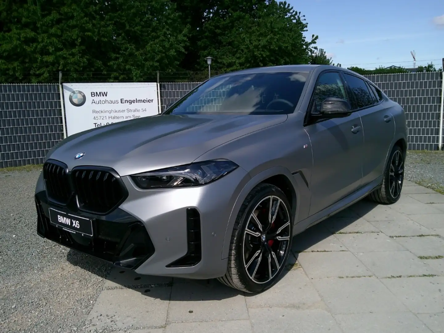 BMW X6 xDrive40d M Sport Pro AHK PanoGD Massage Voll Grijs - 1
