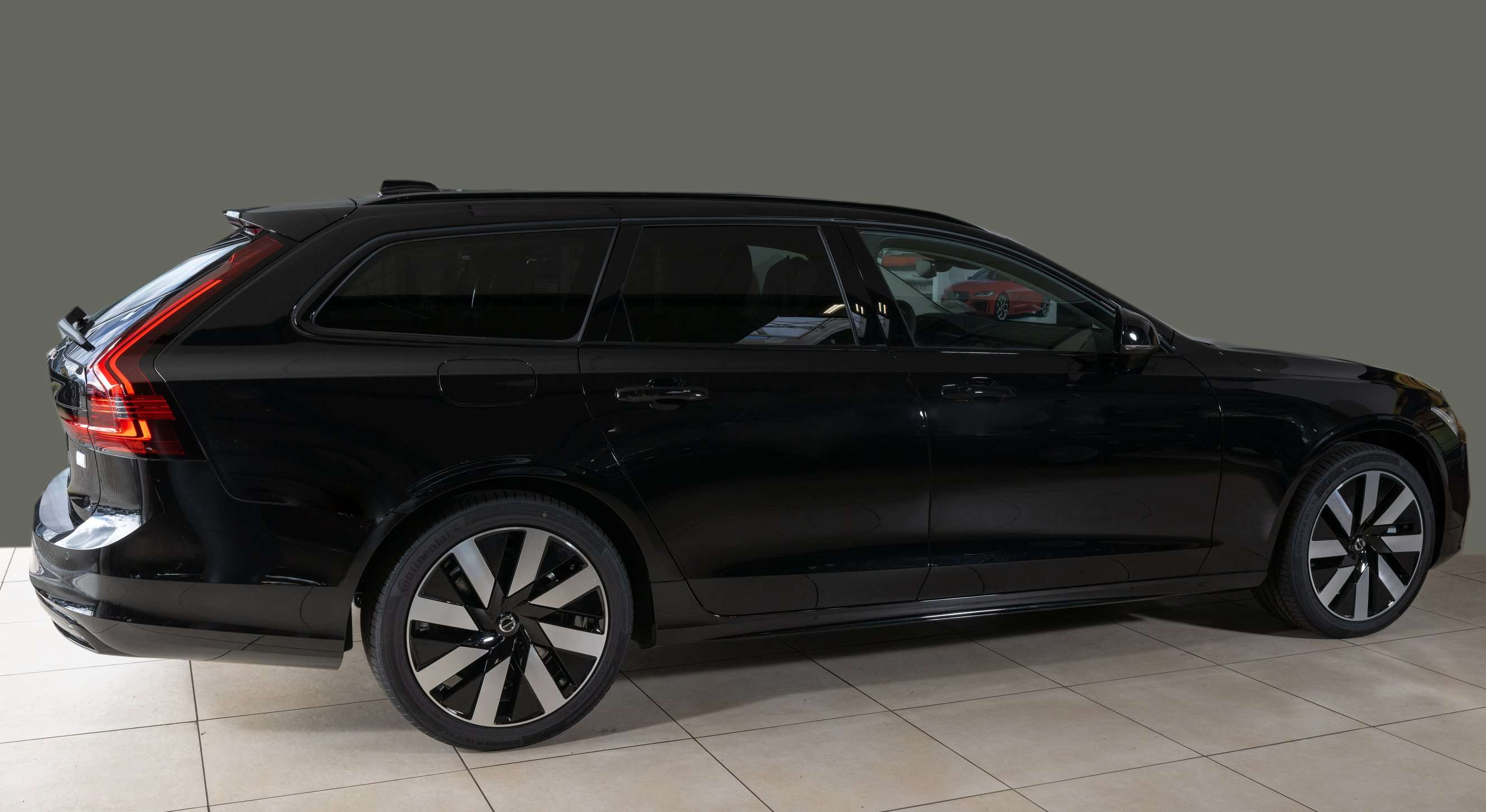 Volvo V90