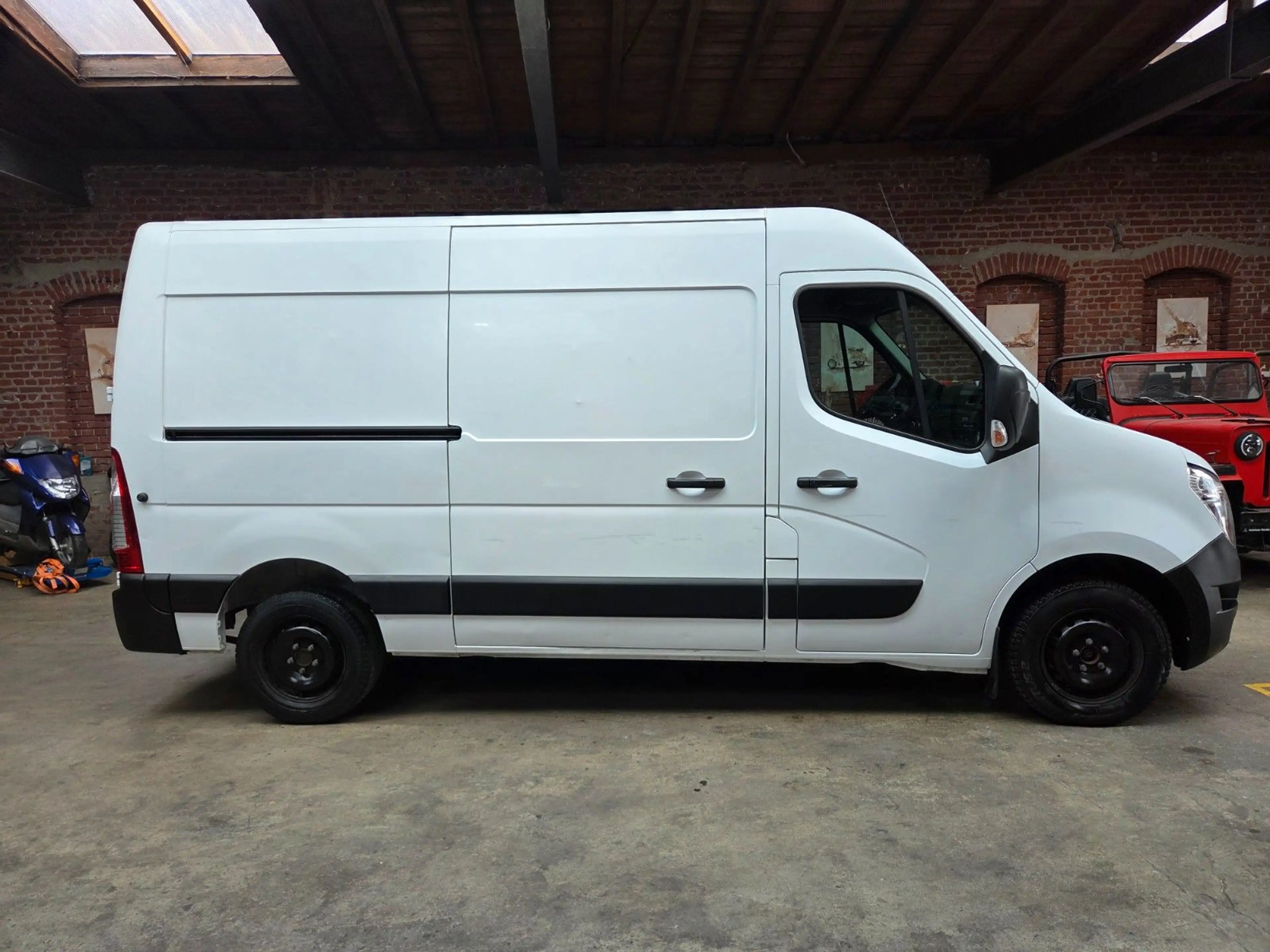 Nissan Interstar NV400 L2 H2 Tüv Klima PDC Euro6 — photo 4