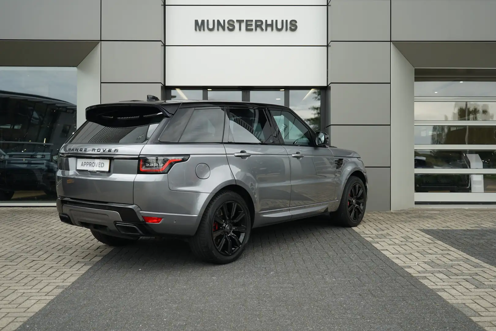 Land Rover Range Rover Sport P400e HSE Dynamic | Afneembare trekhaak | Schuif/K Grijs - 2