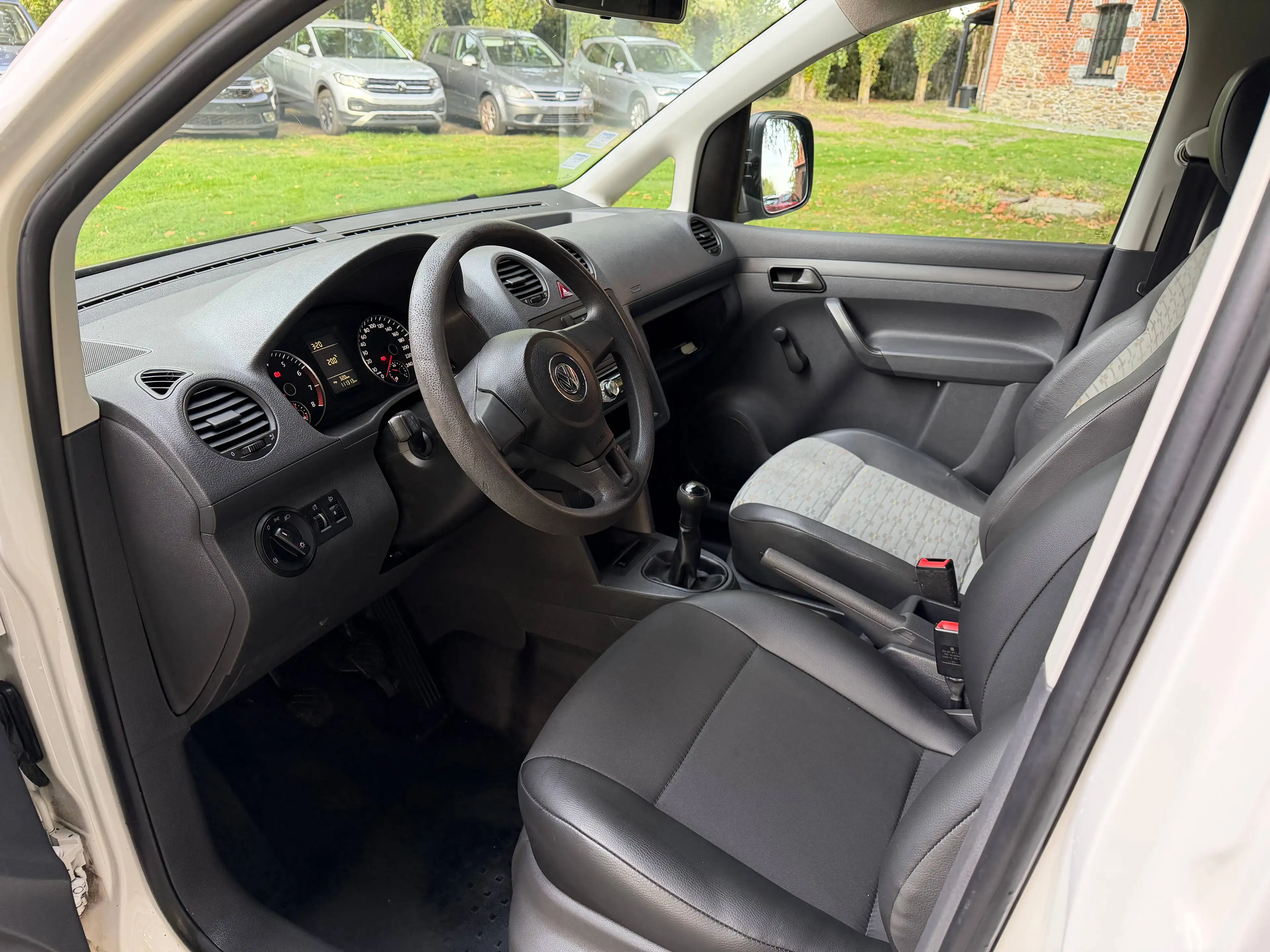 Volkswagen Caddy Caddy 1.2 TSI TVA DEDUCTIBLE / PRETE A Immatriculer  / 1er PROPRIETAIRE — photo 11