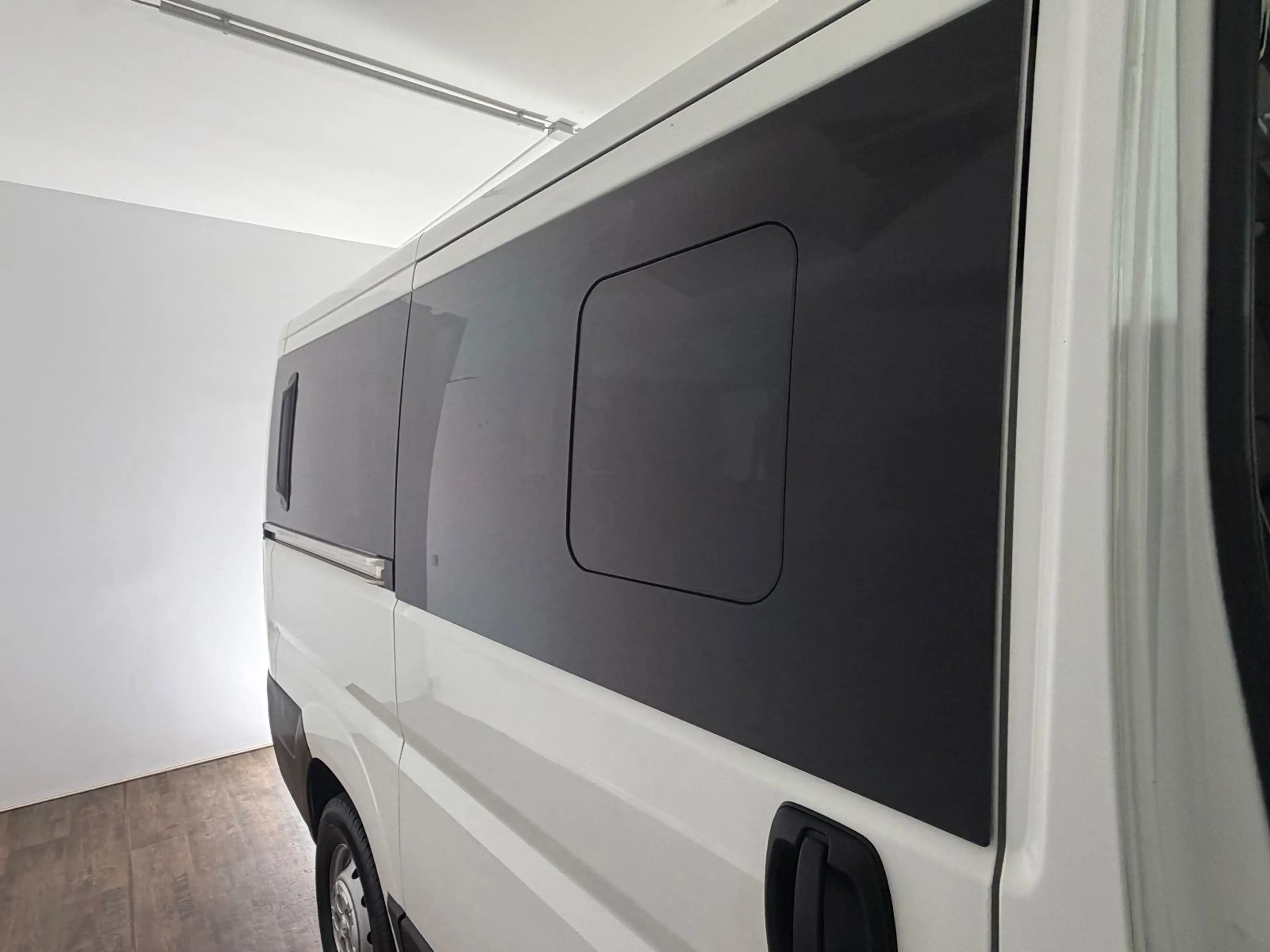 Peugeot Boxer Kombi 330 L1H1 Active/1.HD/NAVI/AHK/PDC/ — photo 13